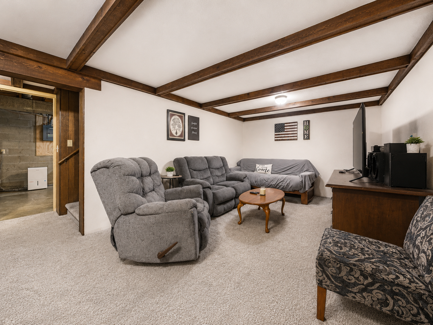 1516 Wellington Crescent Property Photo 13