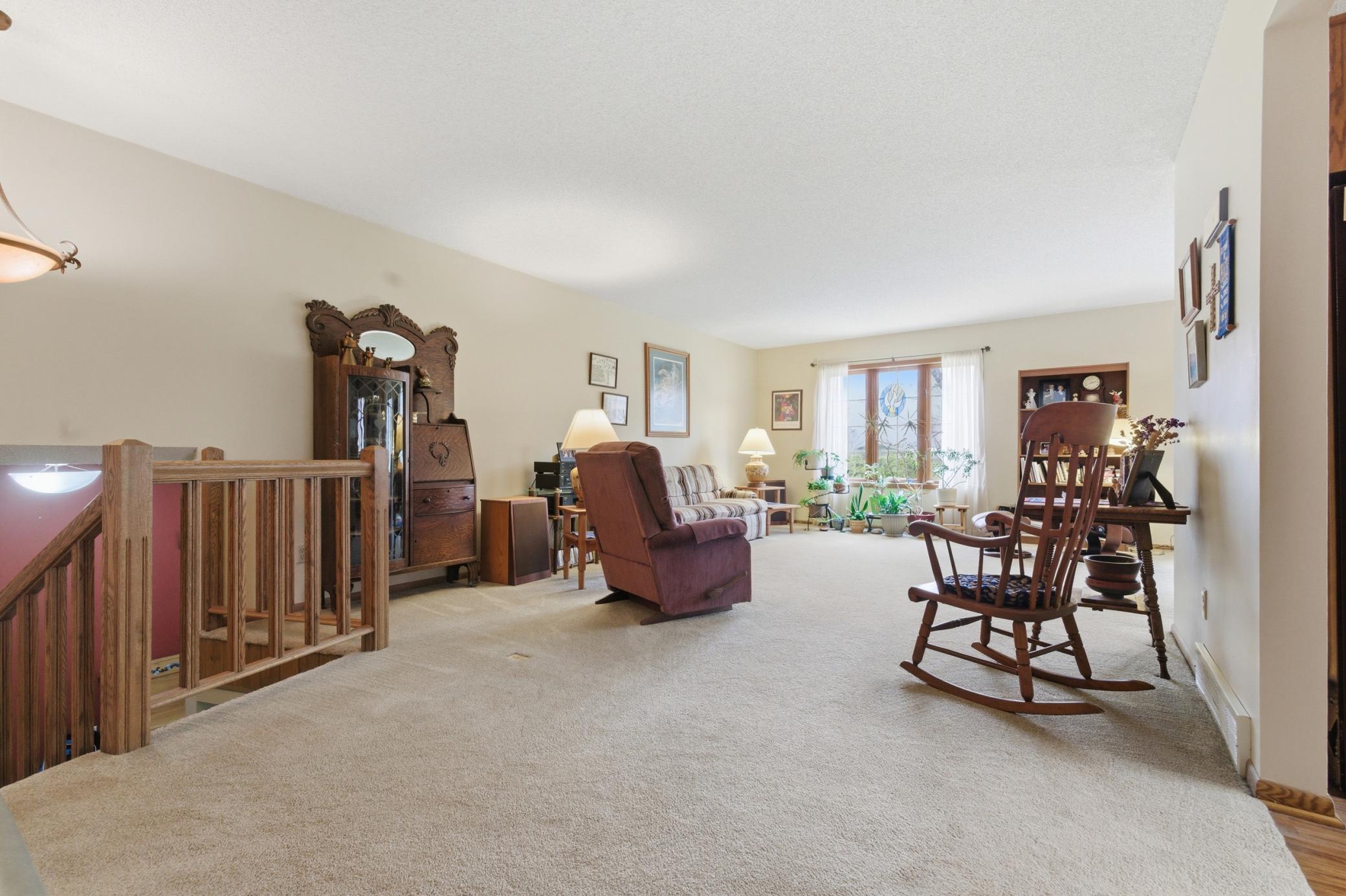 13111 Timberlane Drive Property Photo 8