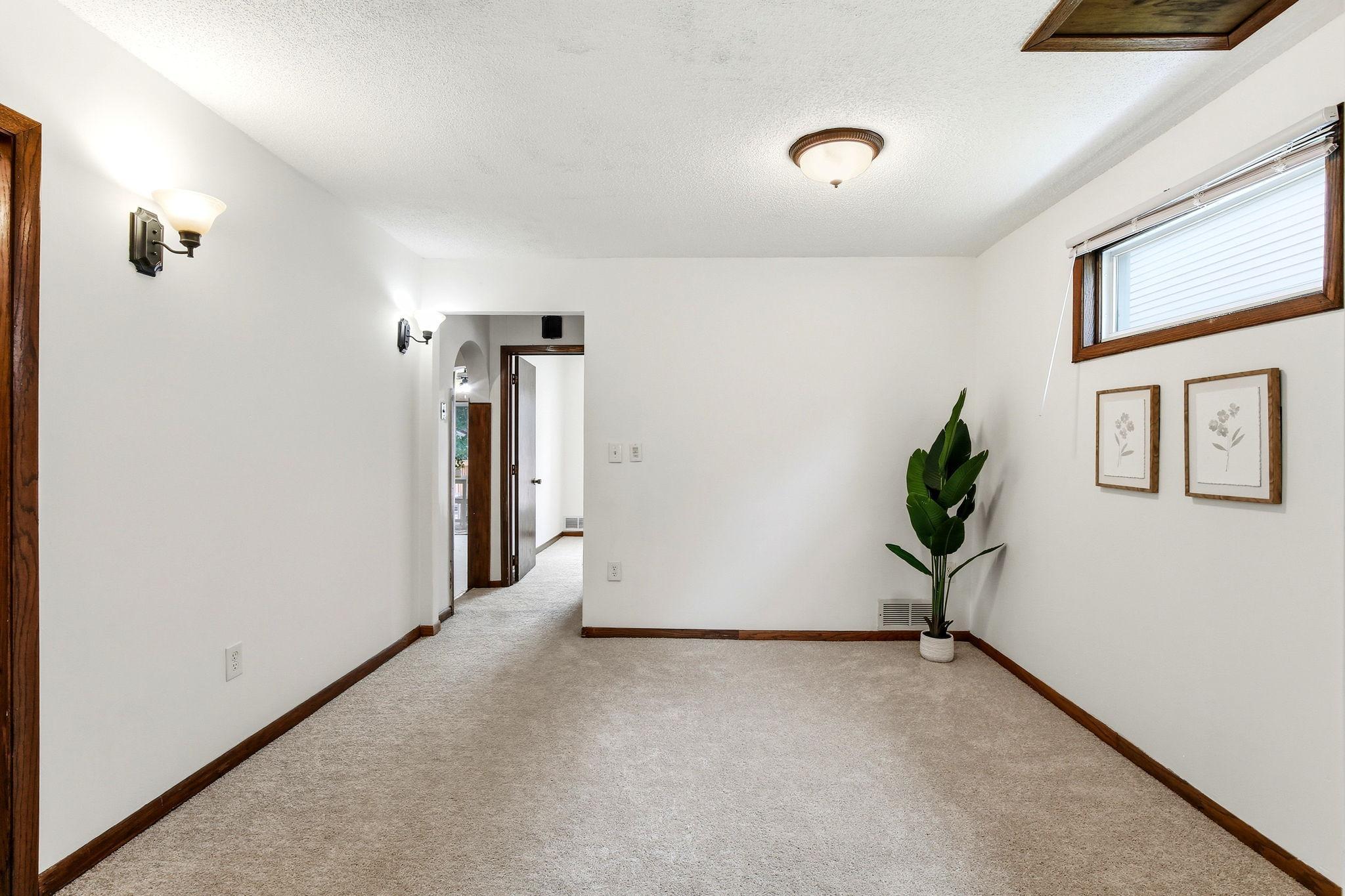896 4th Street E Property Photo 8
