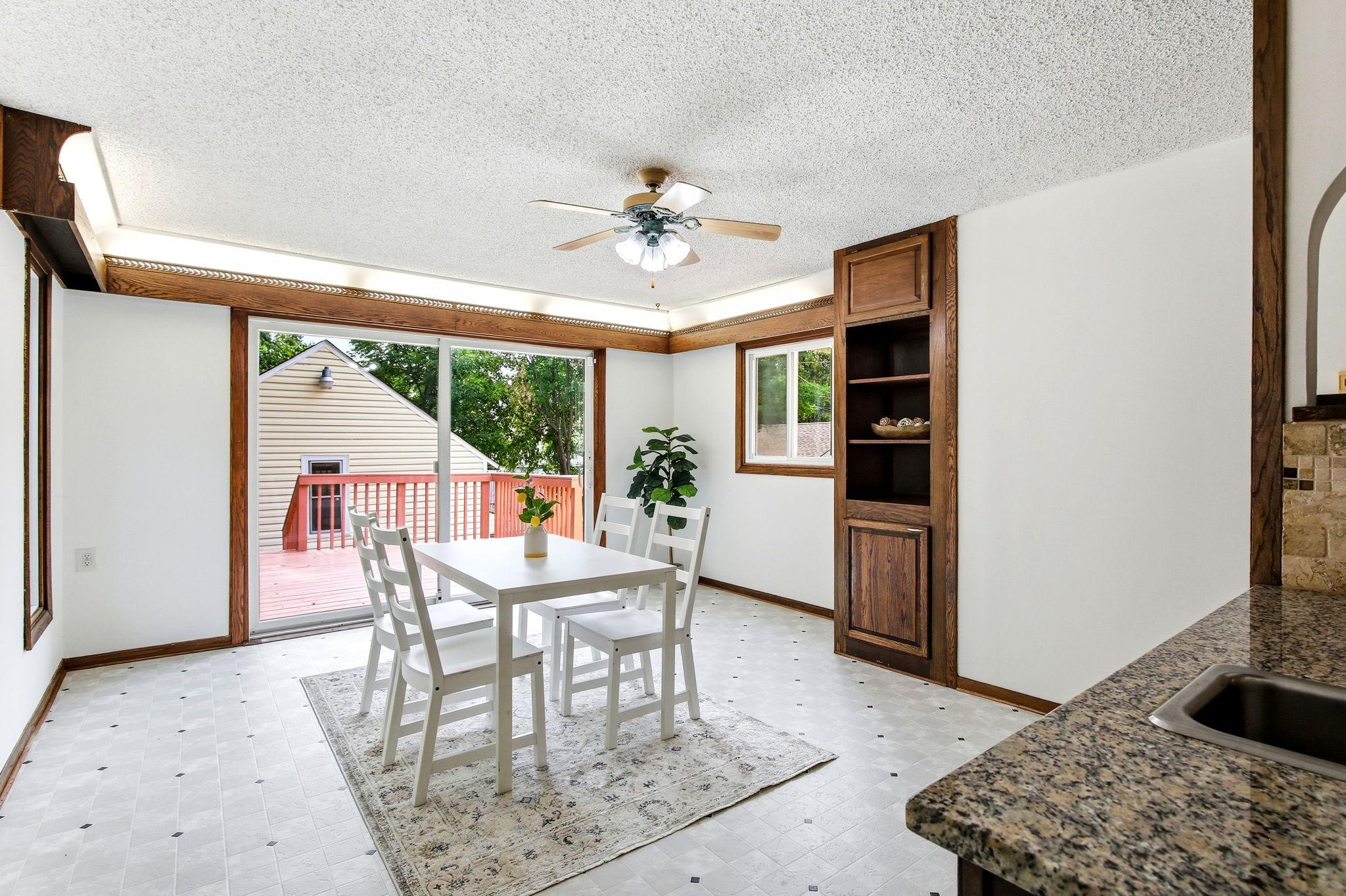 896 4th Street E Property Photo 10