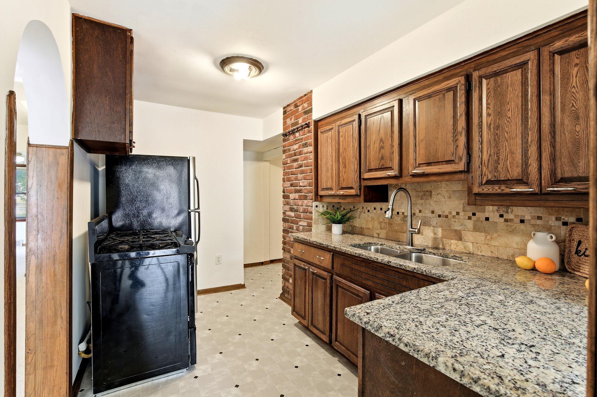 896 4th Street E Property Photo 13