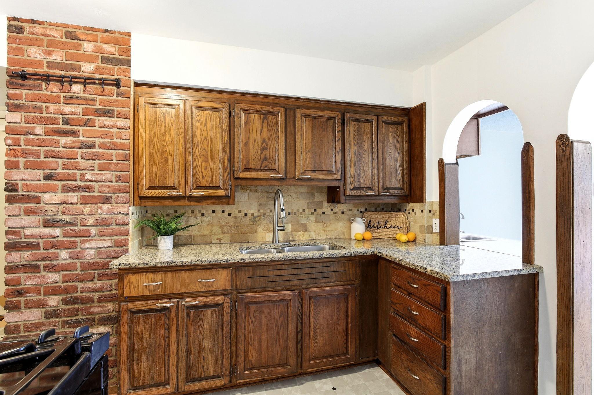 896 4th Street E Property Photo 14