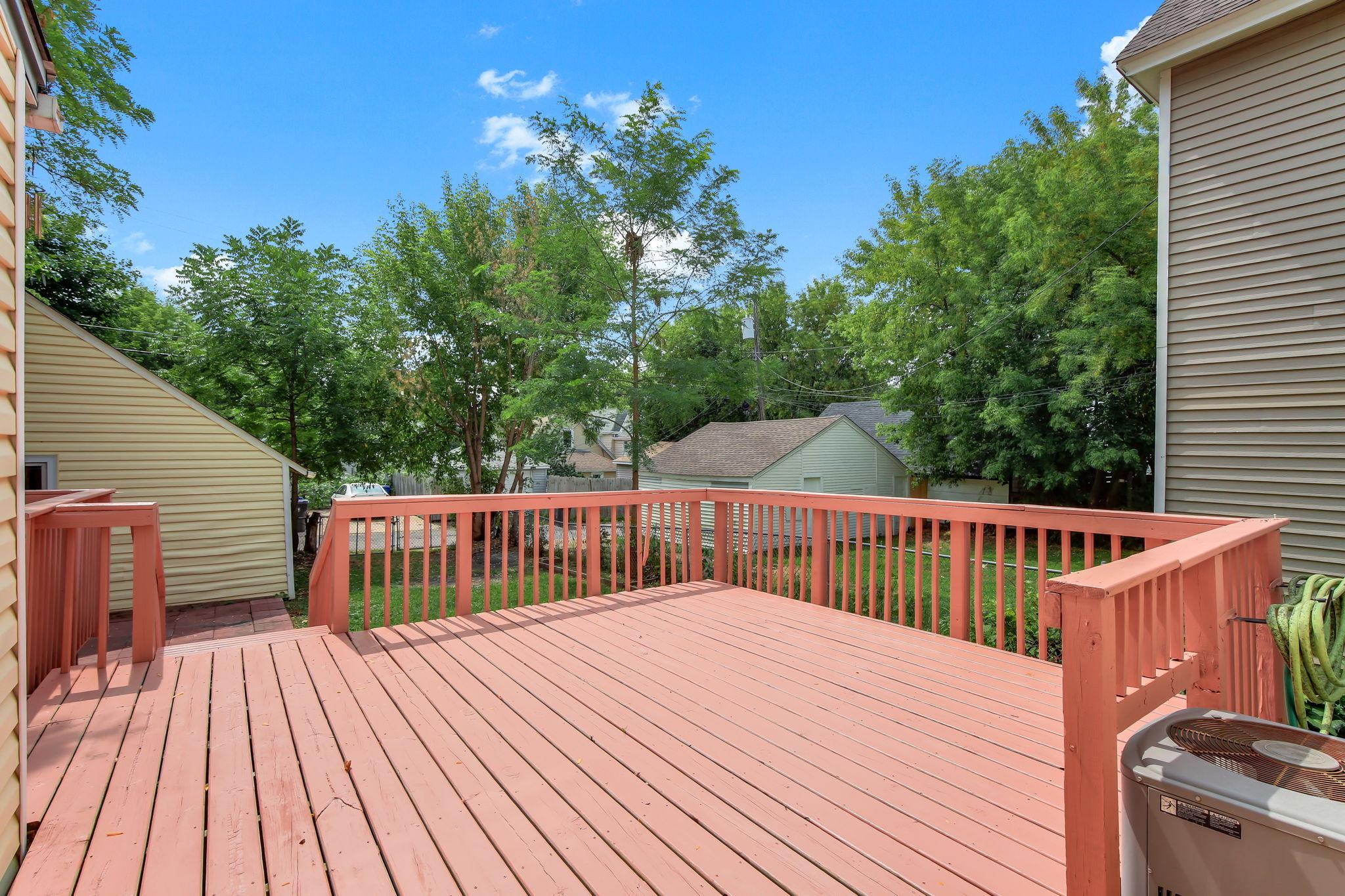 896 4th Street E Property Photo 31