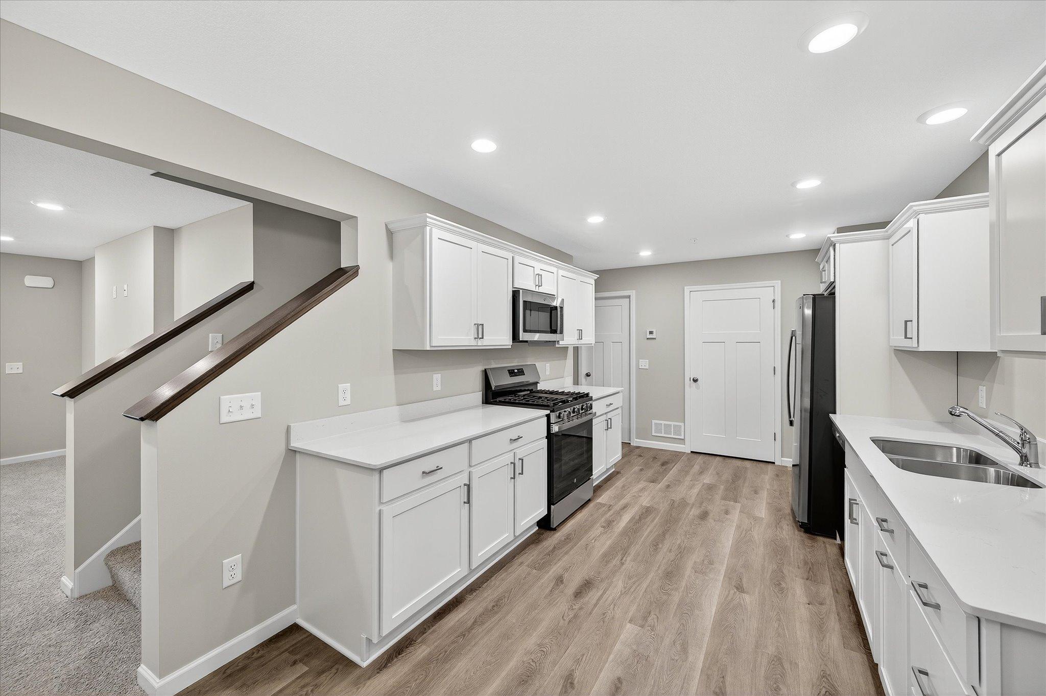 25559 3rd Street W Property Photo 5