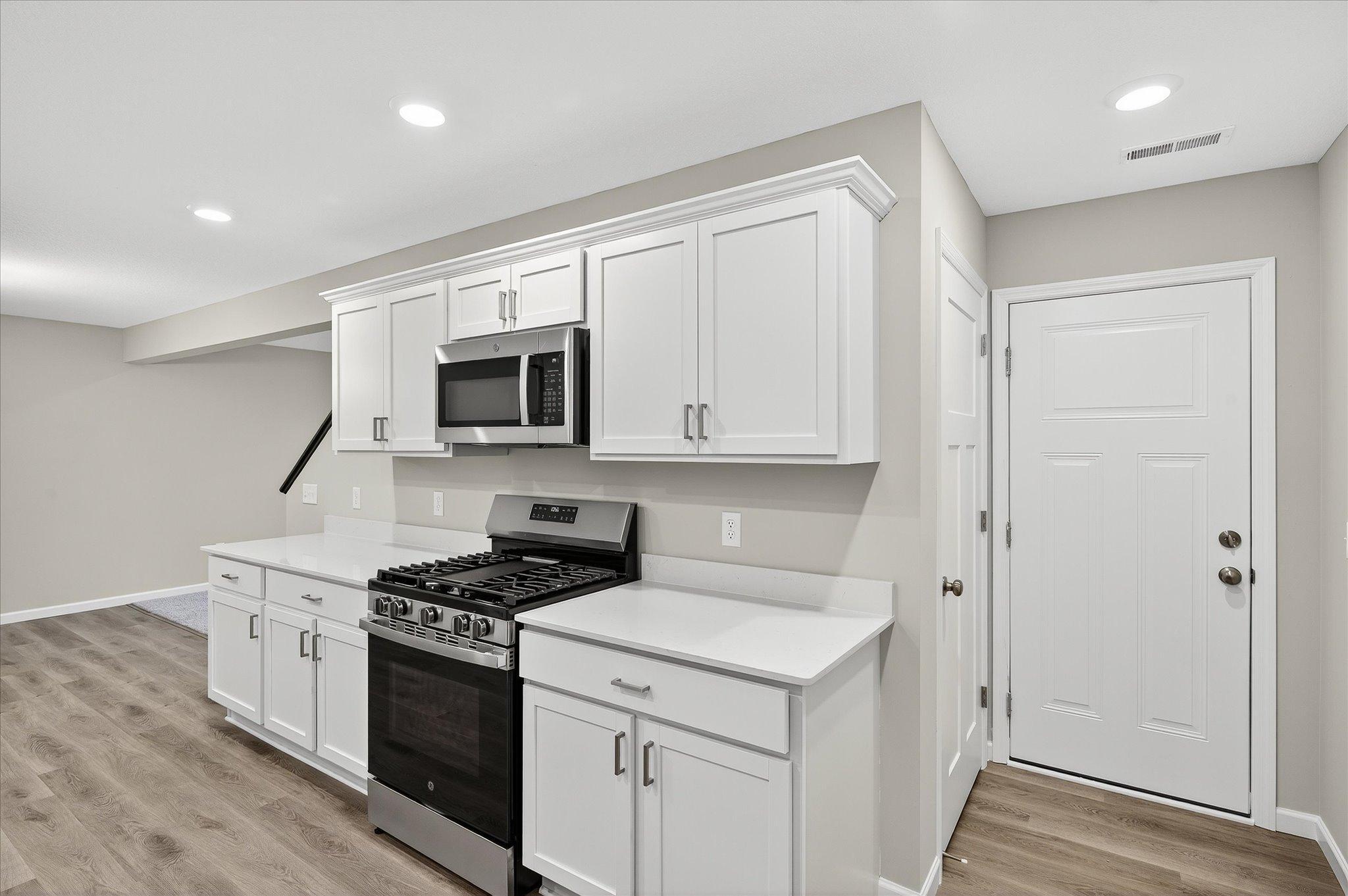 25559 3rd Street W Property Photo 6