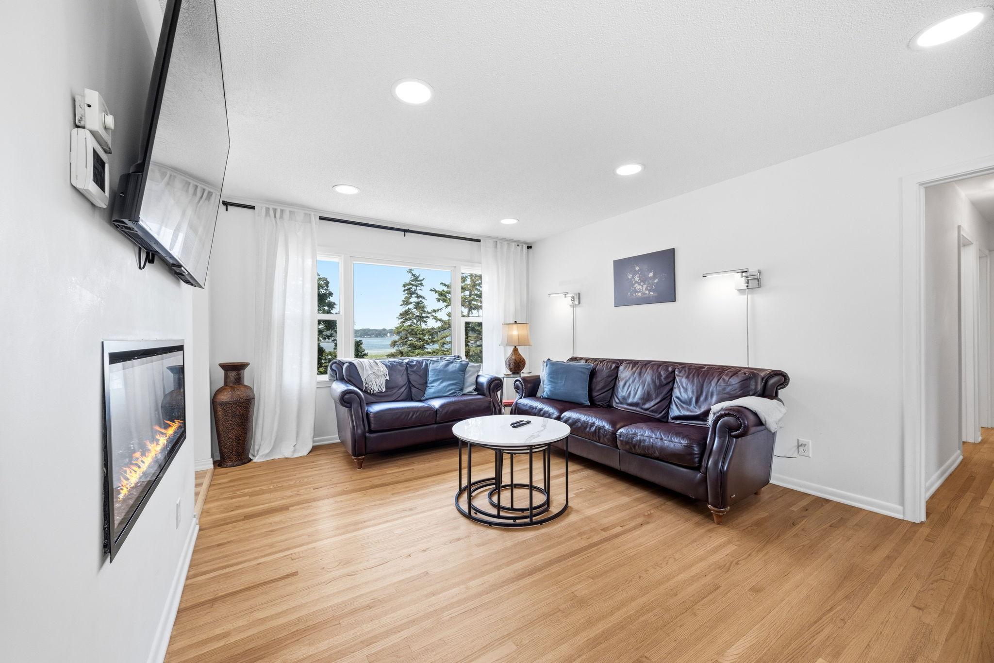 6247 Eagle Lake Drive Property Photo 9