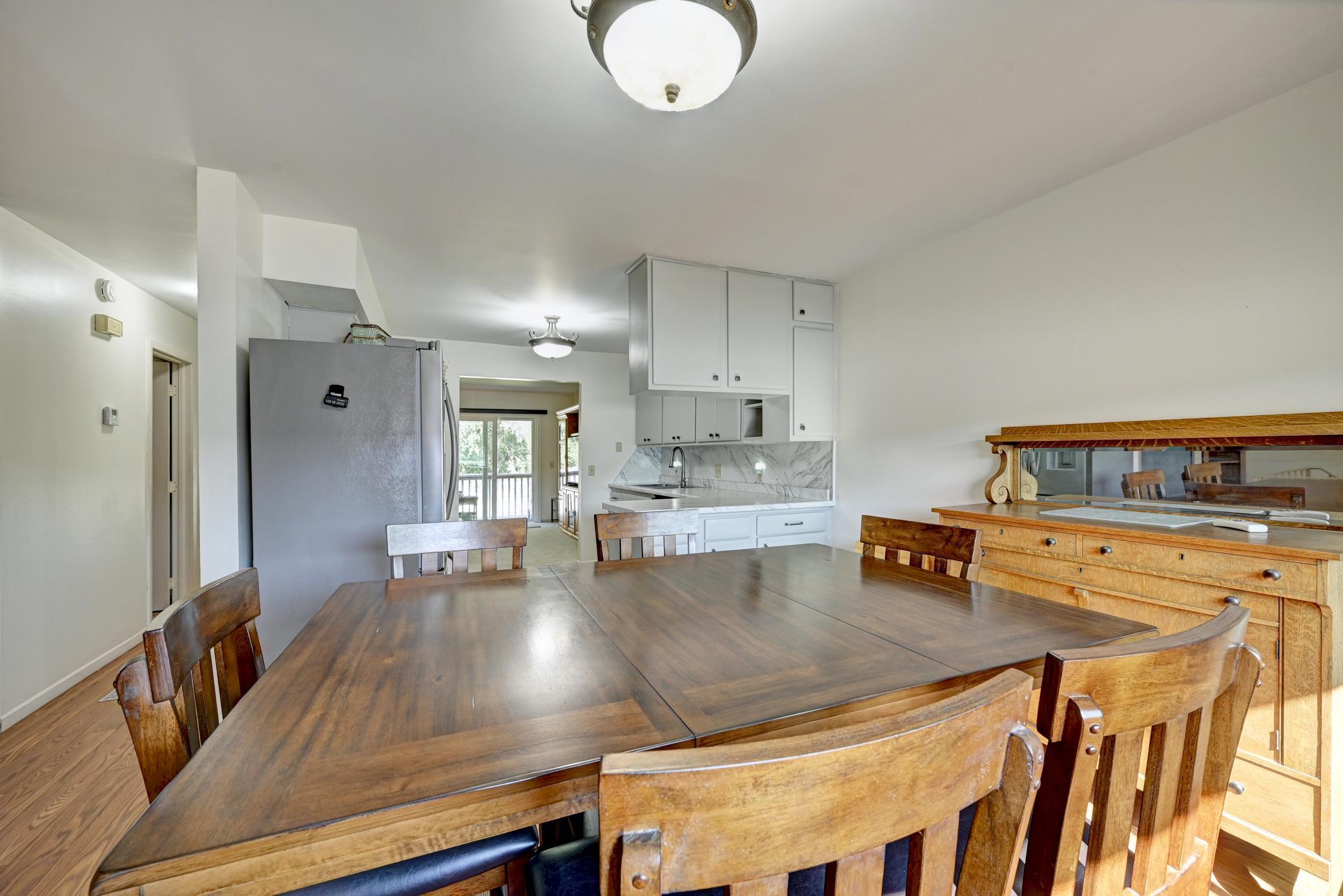 2725 9th Lane Property Photo 5