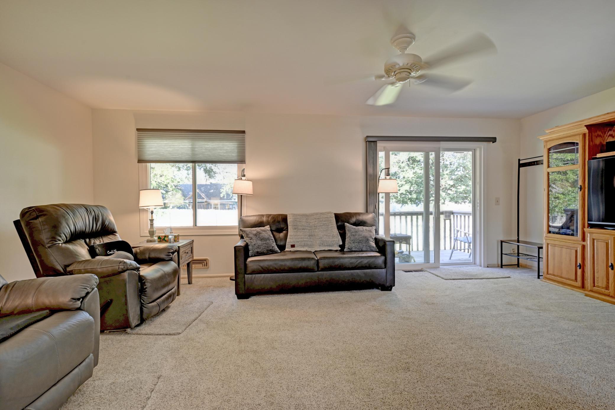 2725 9th Lane Property Photo 6