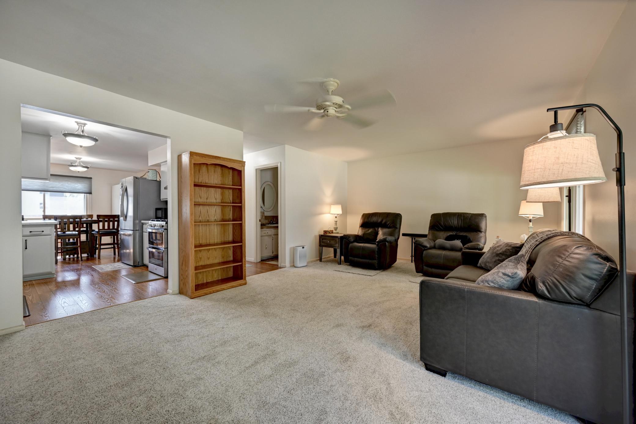 2725 9th Lane Property Photo 9