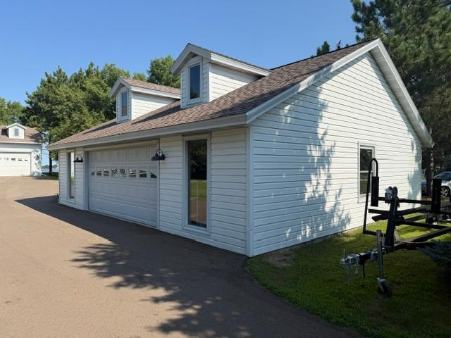 45207 Lamplight Drive Property Photo 5