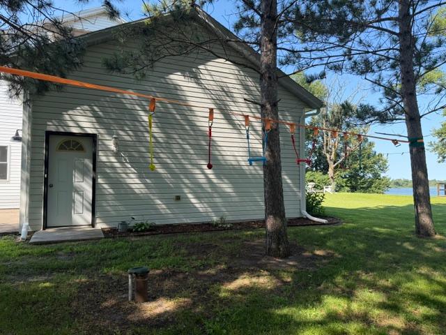 45207 Lamplight Drive Property Photo 11