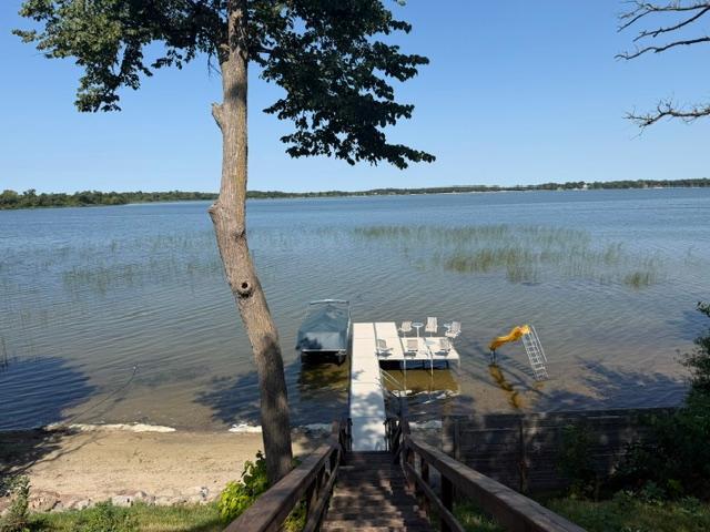 45207 Lamplight Drive Property Photo 15