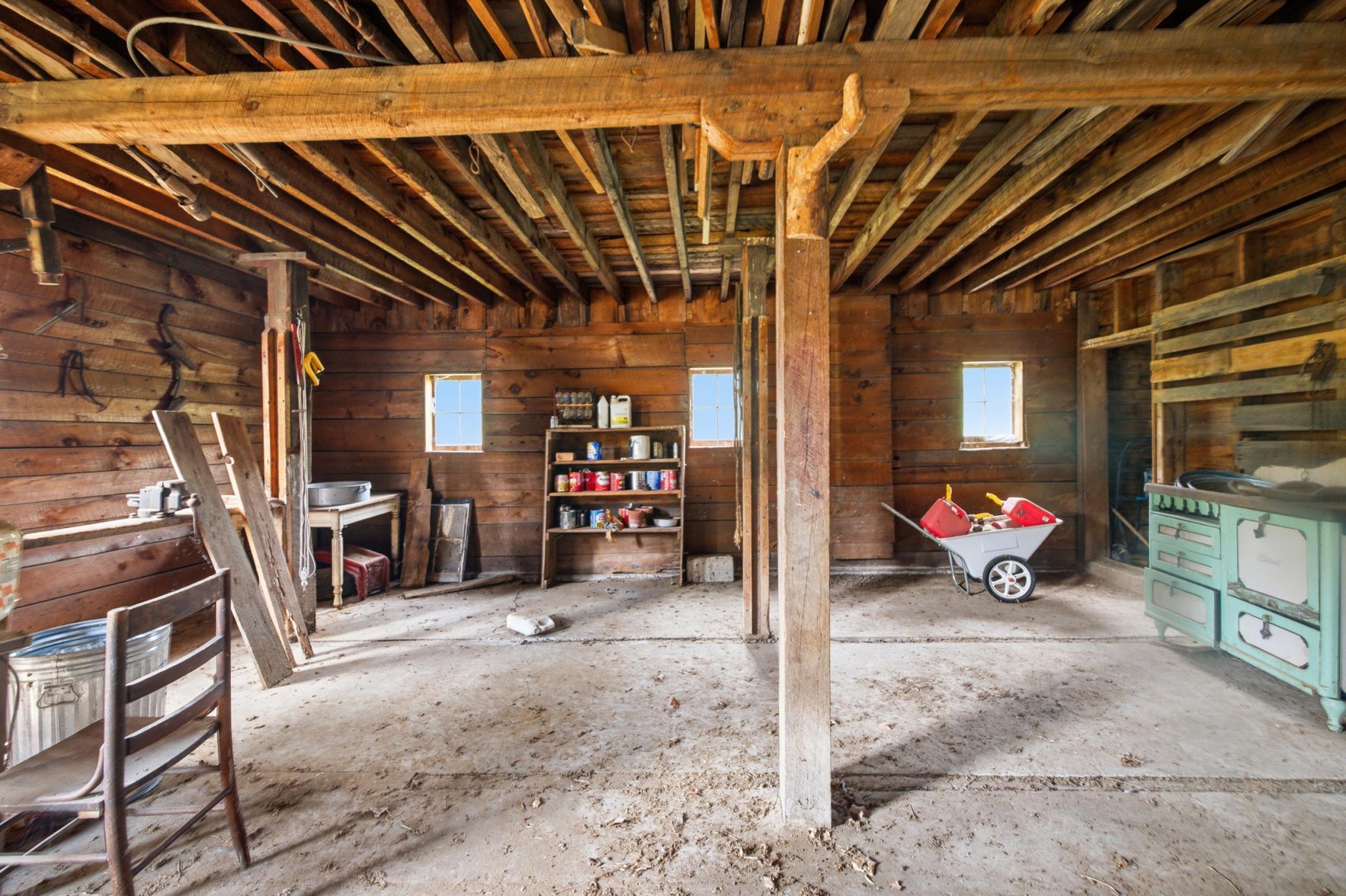 31390 270th Street Property Photo 15