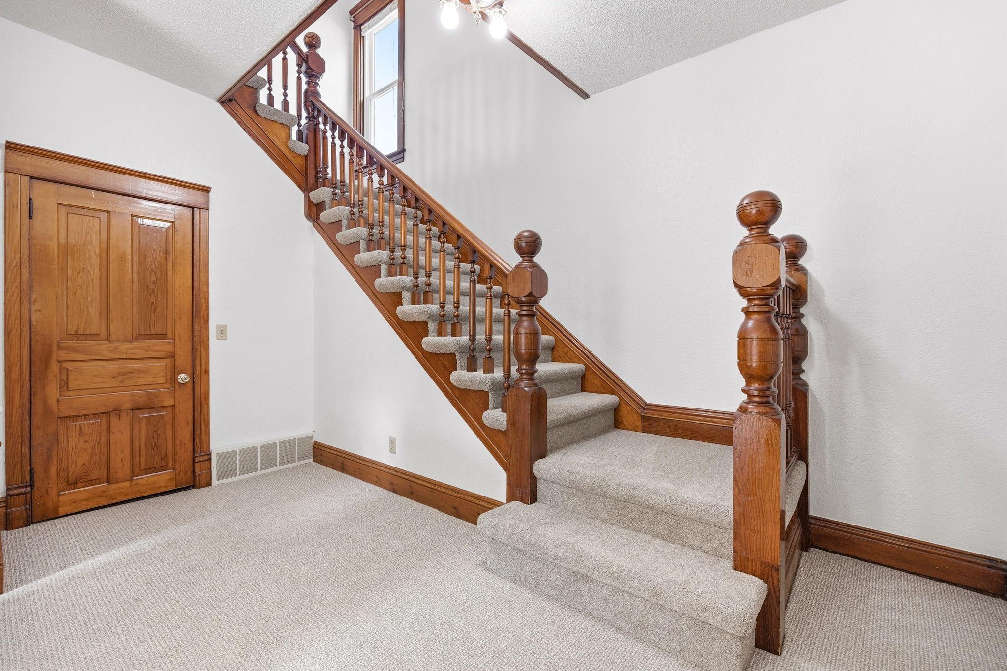 120 3rd Street W Property Photo 12