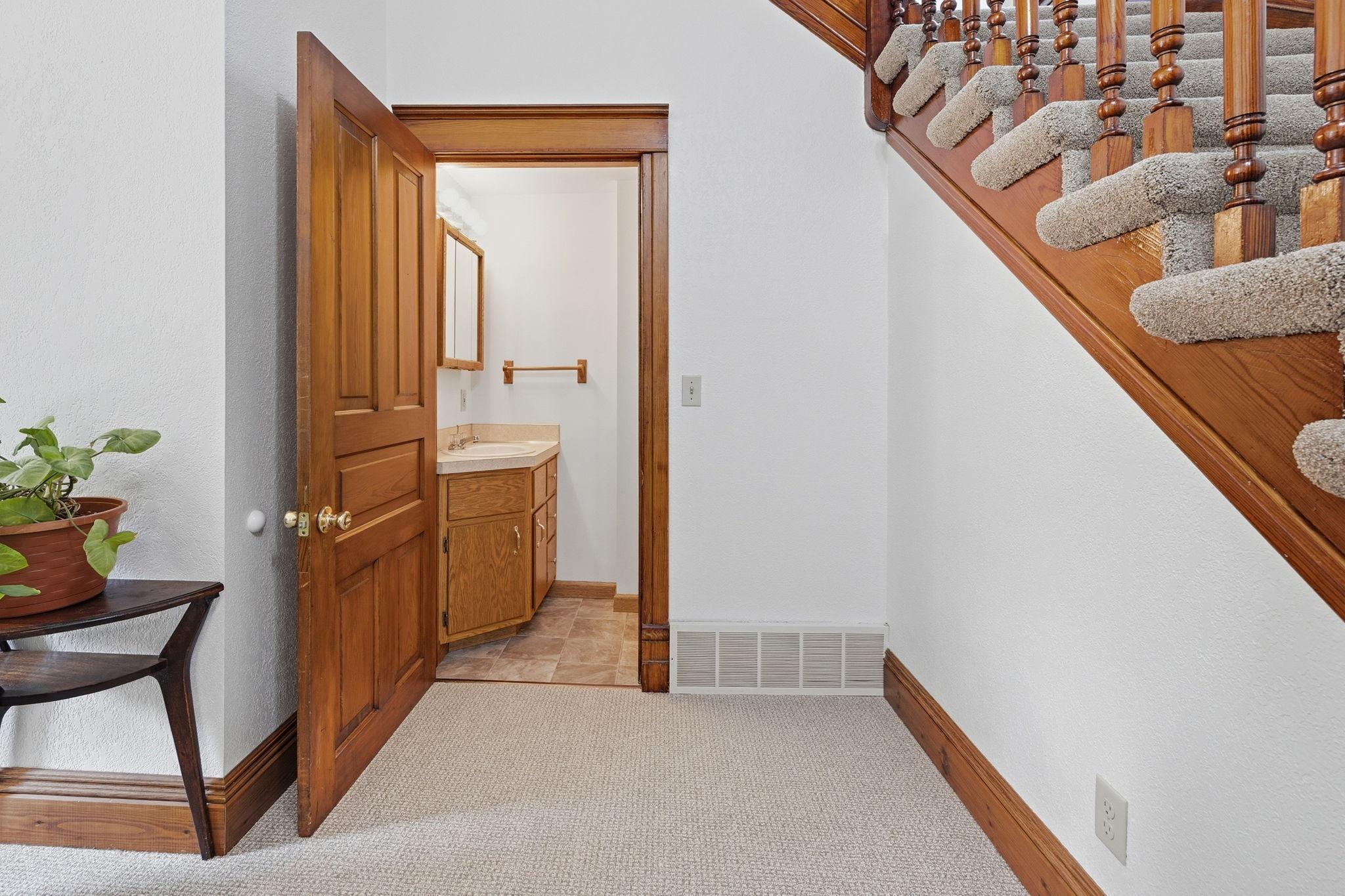 120 3rd Street W Property Photo 18