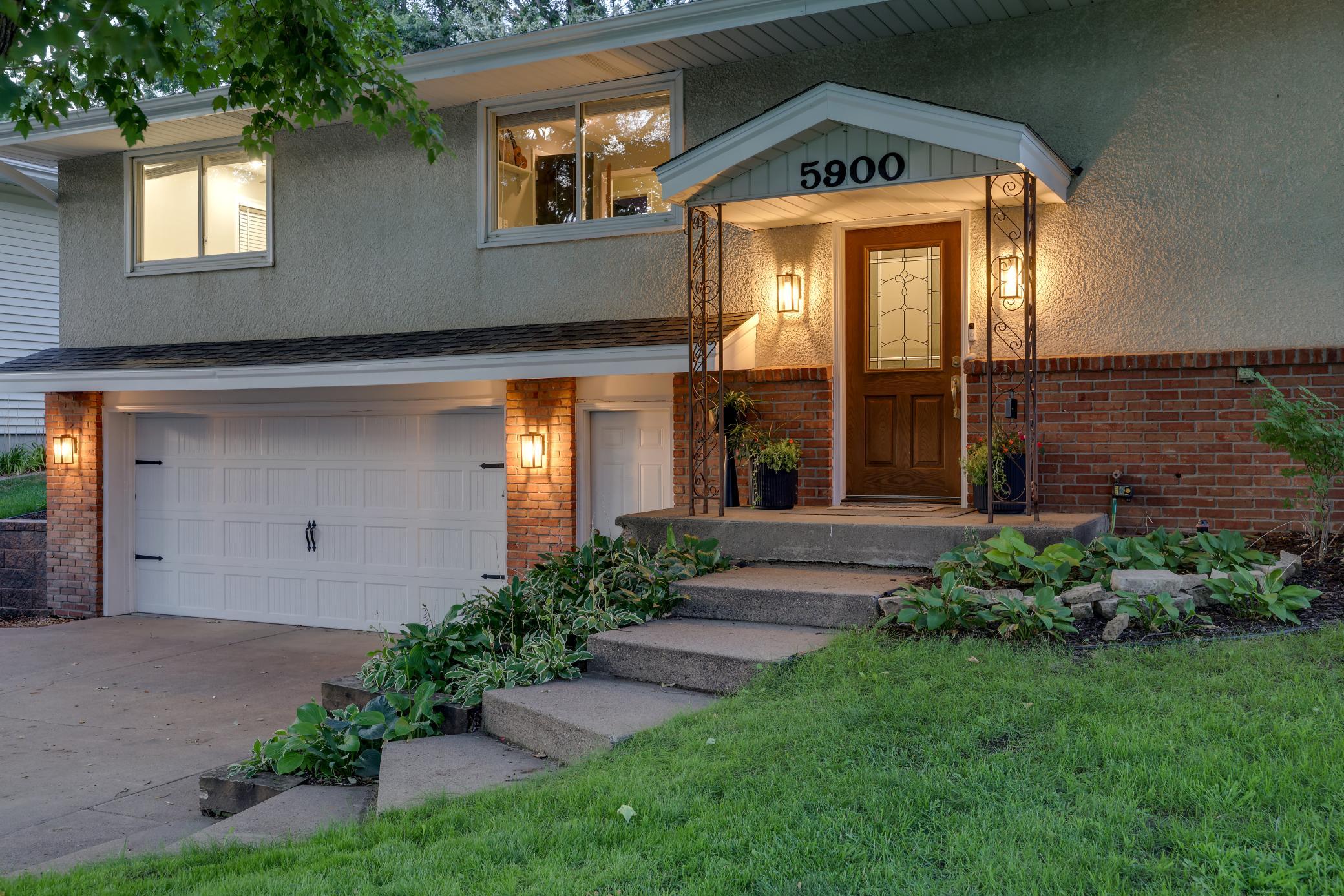 5900 Wisconsin Circle N Property Photo 1