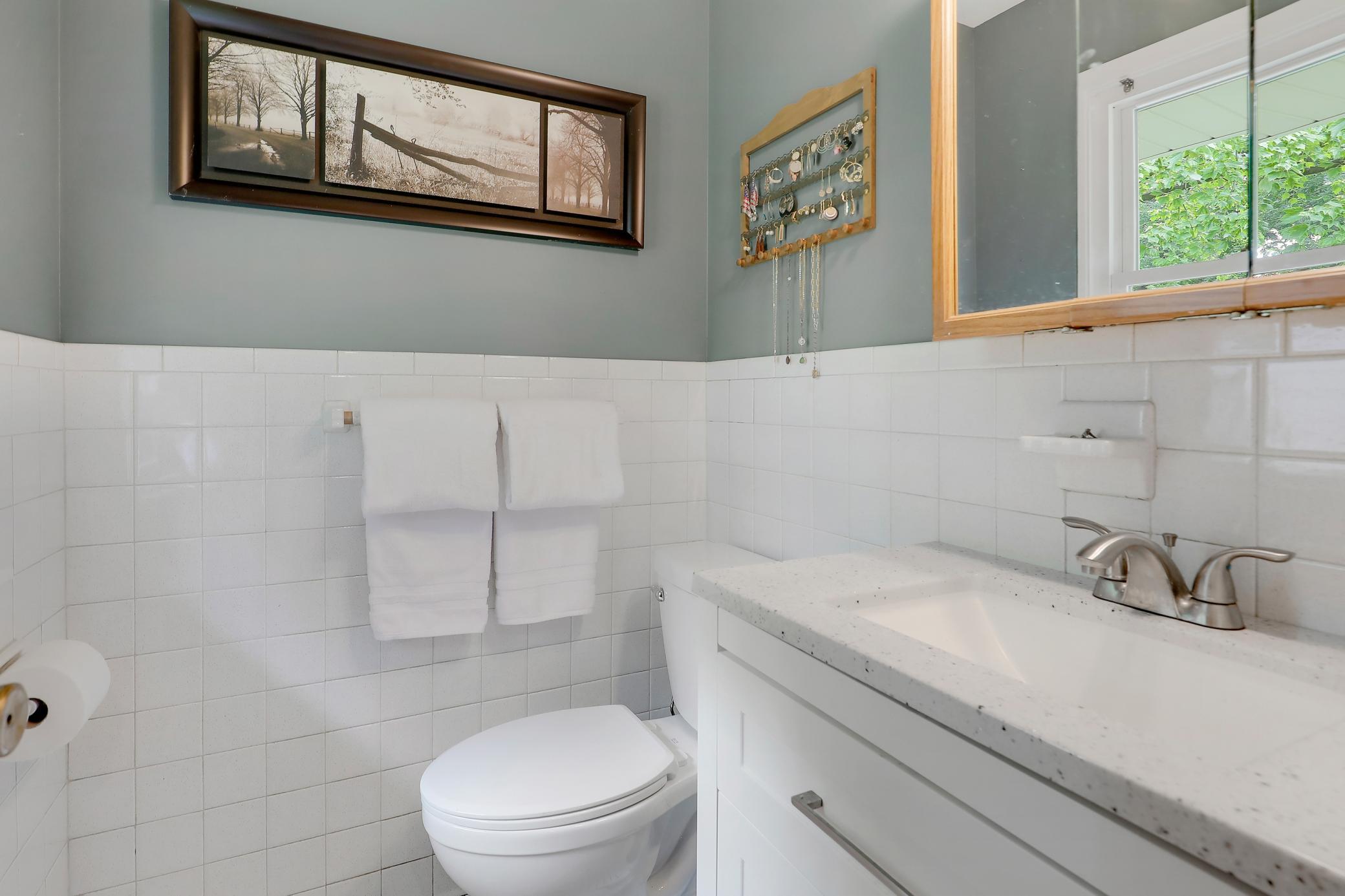 5900 Wisconsin Circle N Property Photo 21
