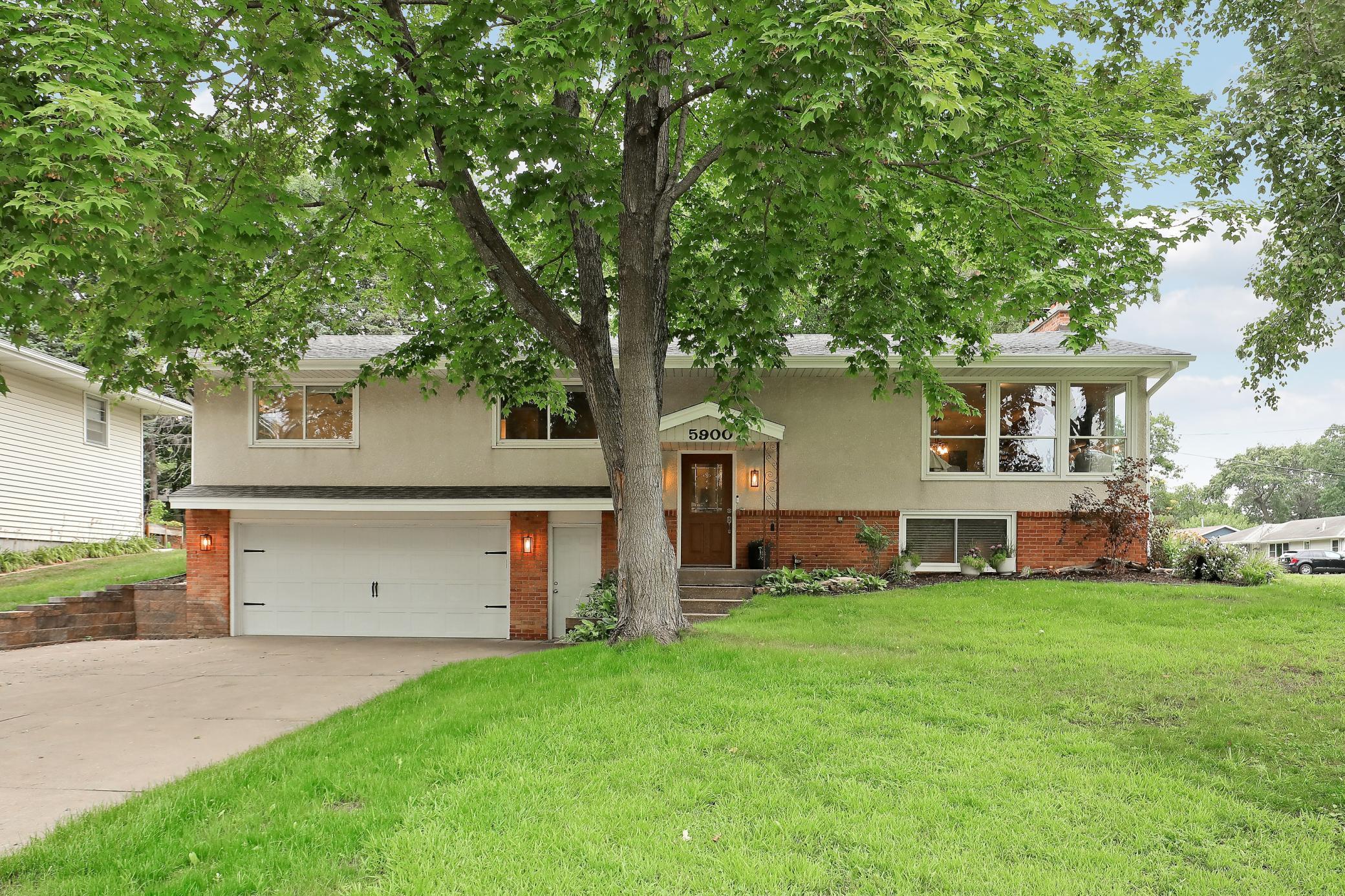 5900 Wisconsin Circle N Property Photo 58