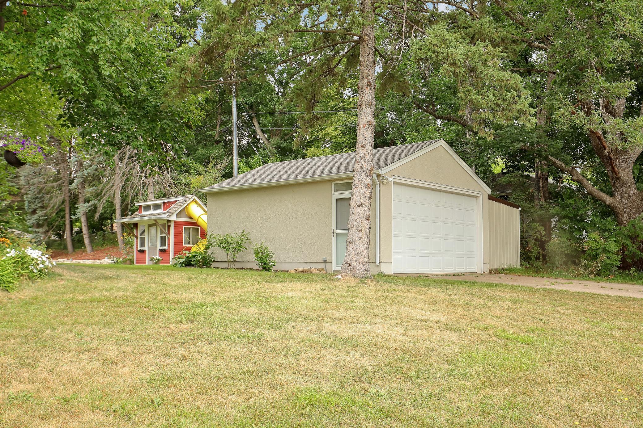 5900 Wisconsin Circle N Property Photo 60