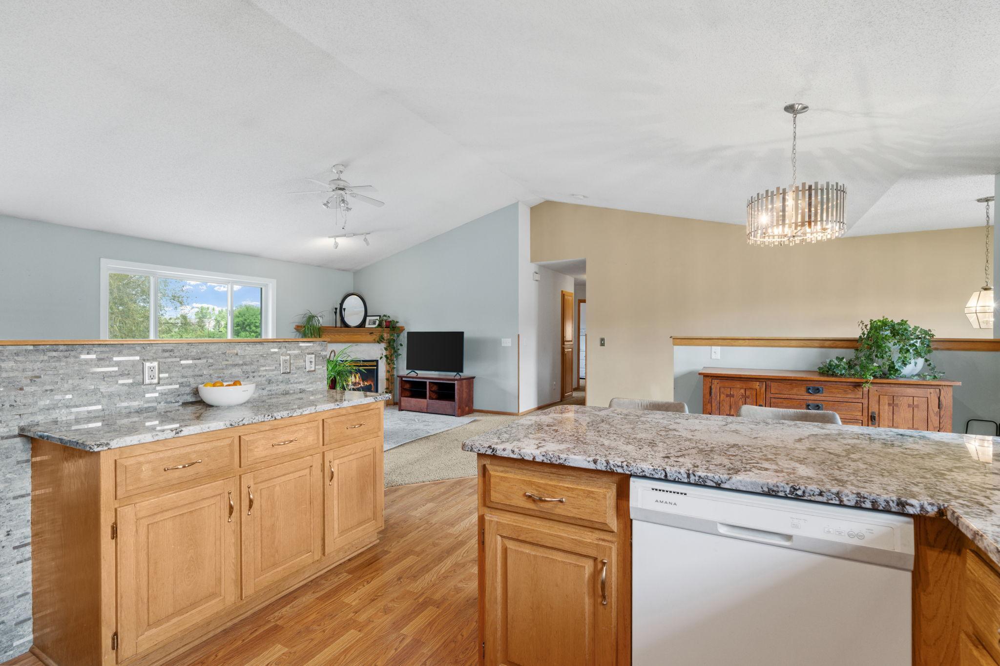 18566 96th Place N Property Photo 9