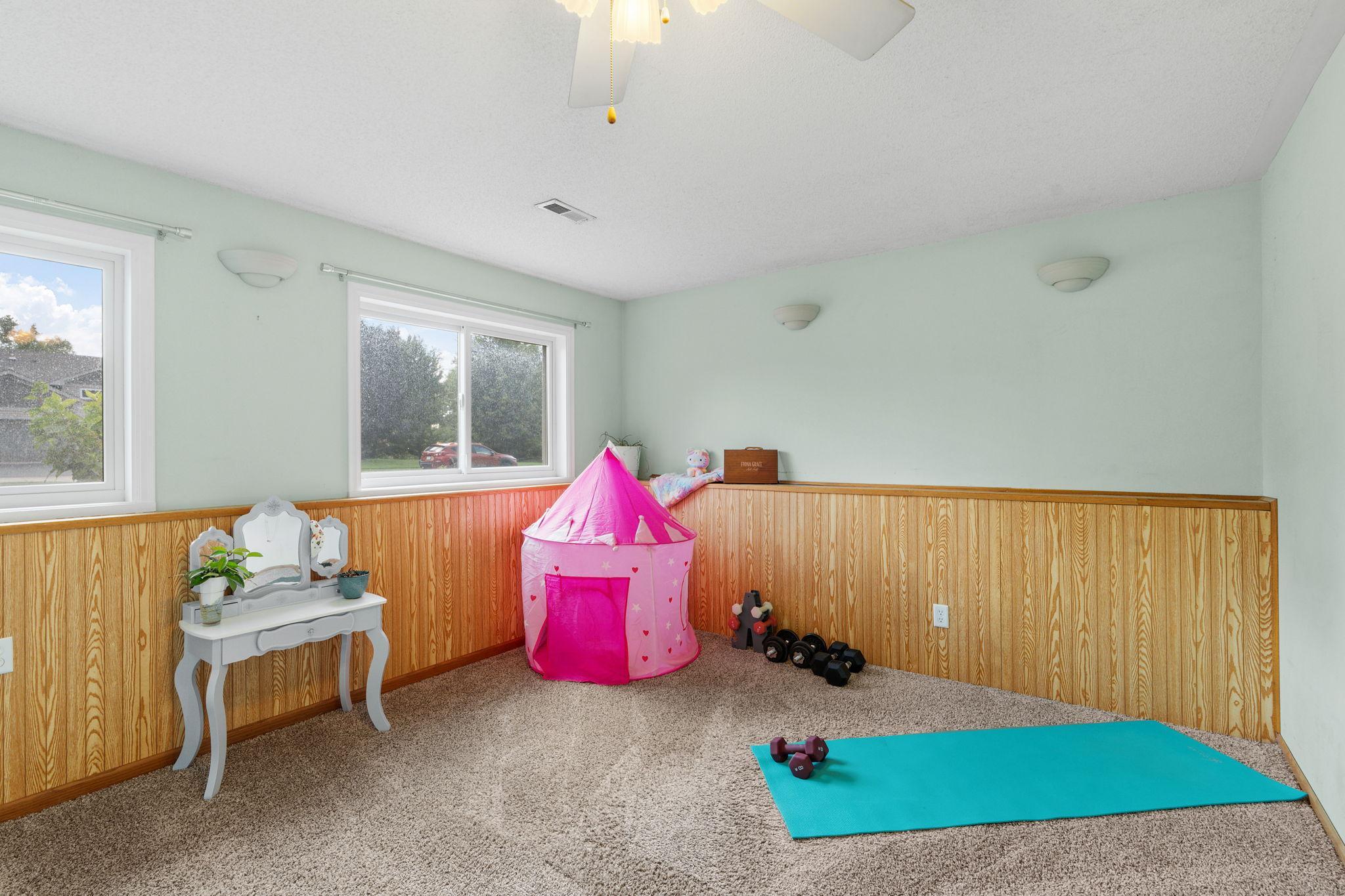 18566 96th Place N Property Photo 27