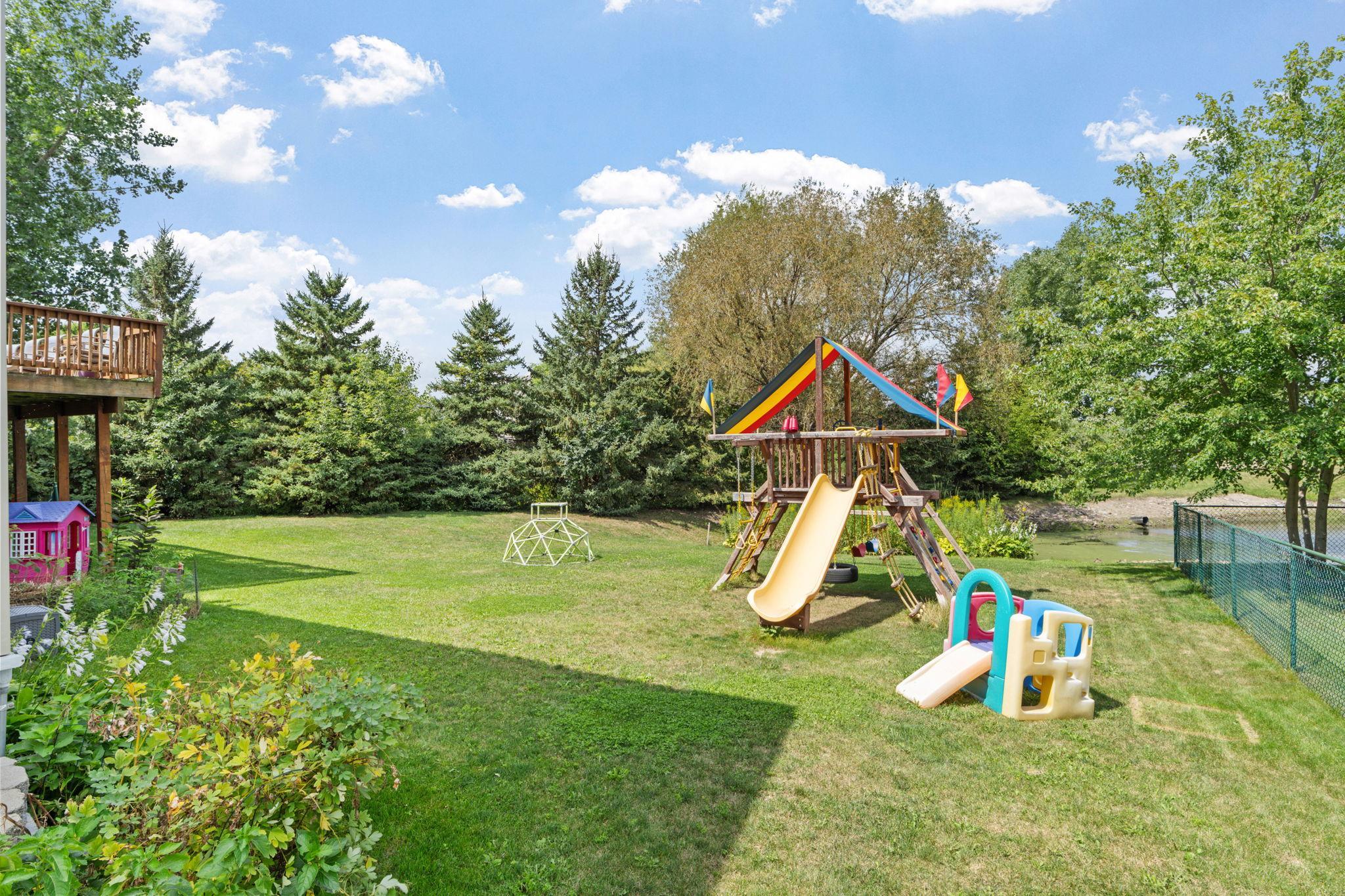 18566 96th Place N Property Photo 35