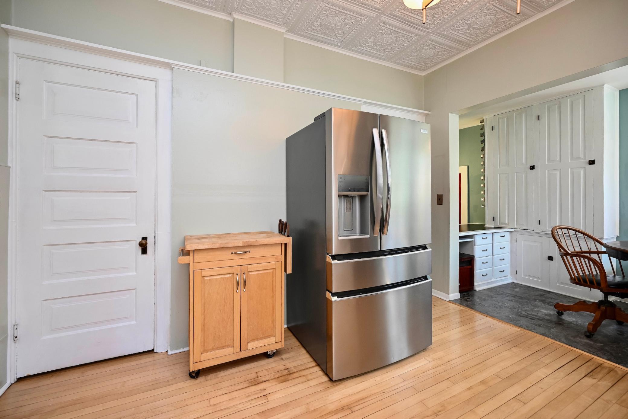 216 Kansas Street Property Photo 12