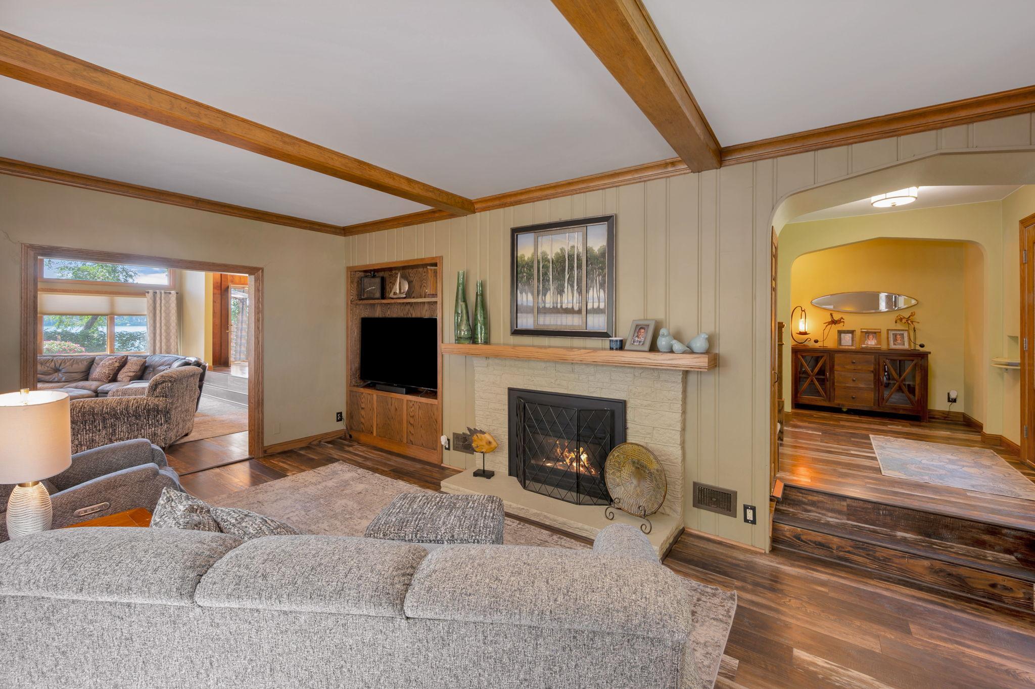 1210 Albion Avenue Property Photo 14