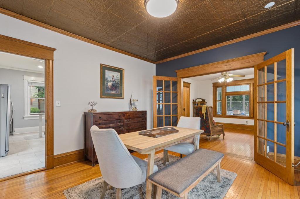 1122 Marshall Avenue Property Photo 7