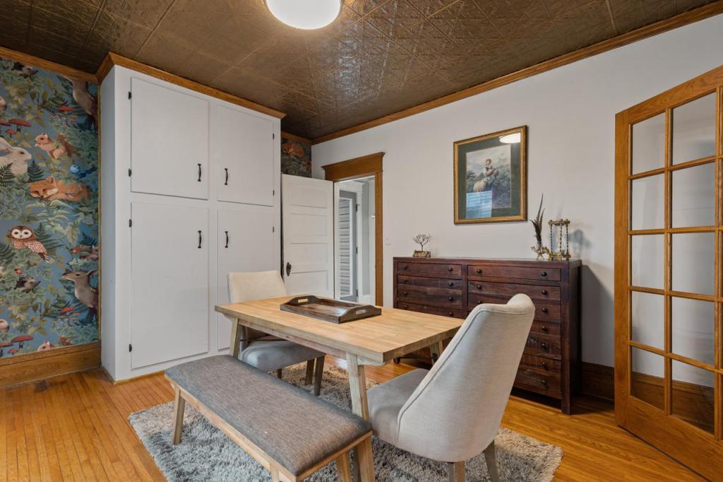 1122 Marshall Avenue Property Photo 8