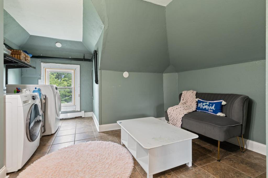 1122 Marshall Avenue Property Photo 27