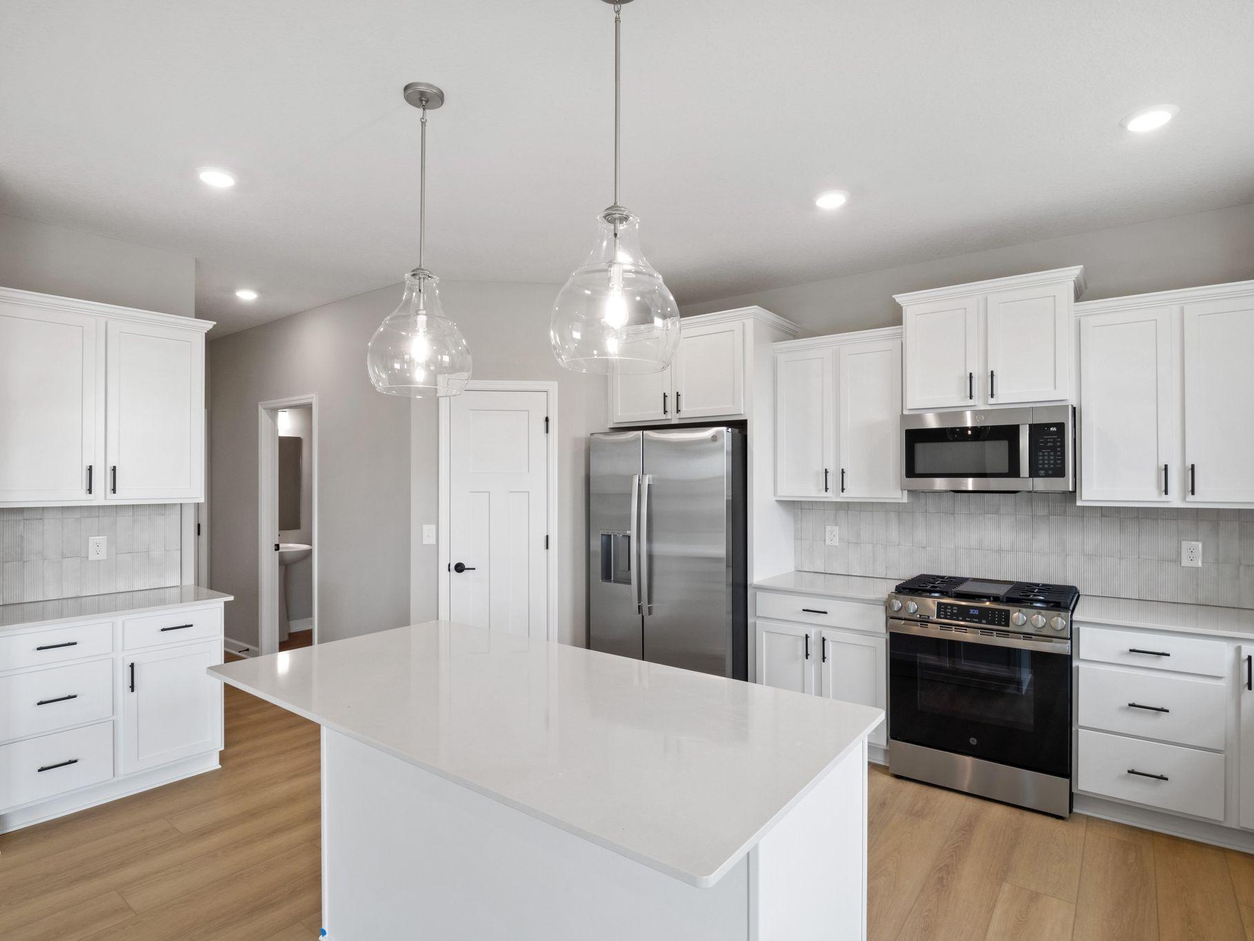 12421 Holden Way Property Photo 3
