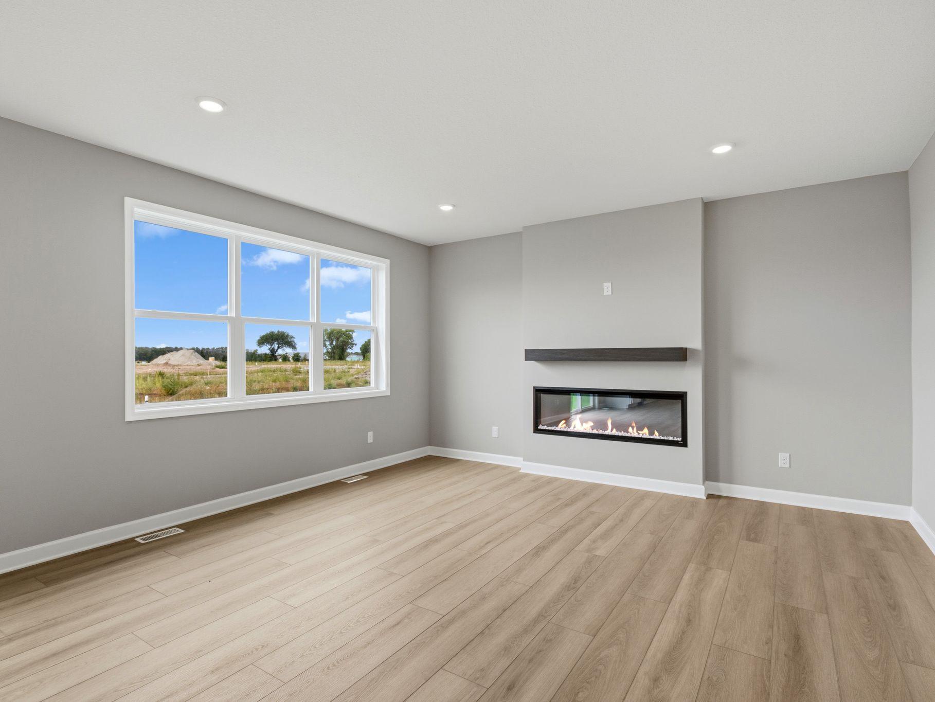 12421 Holden Way Property Photo 5