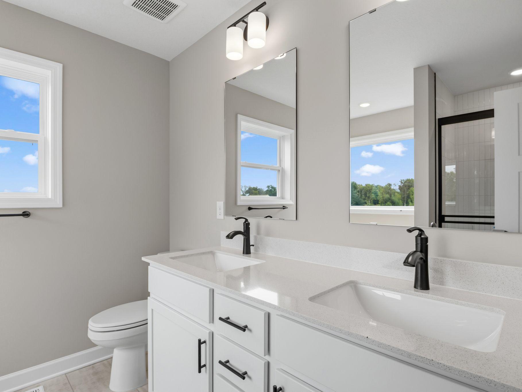 12421 Holden Way Property Photo 9