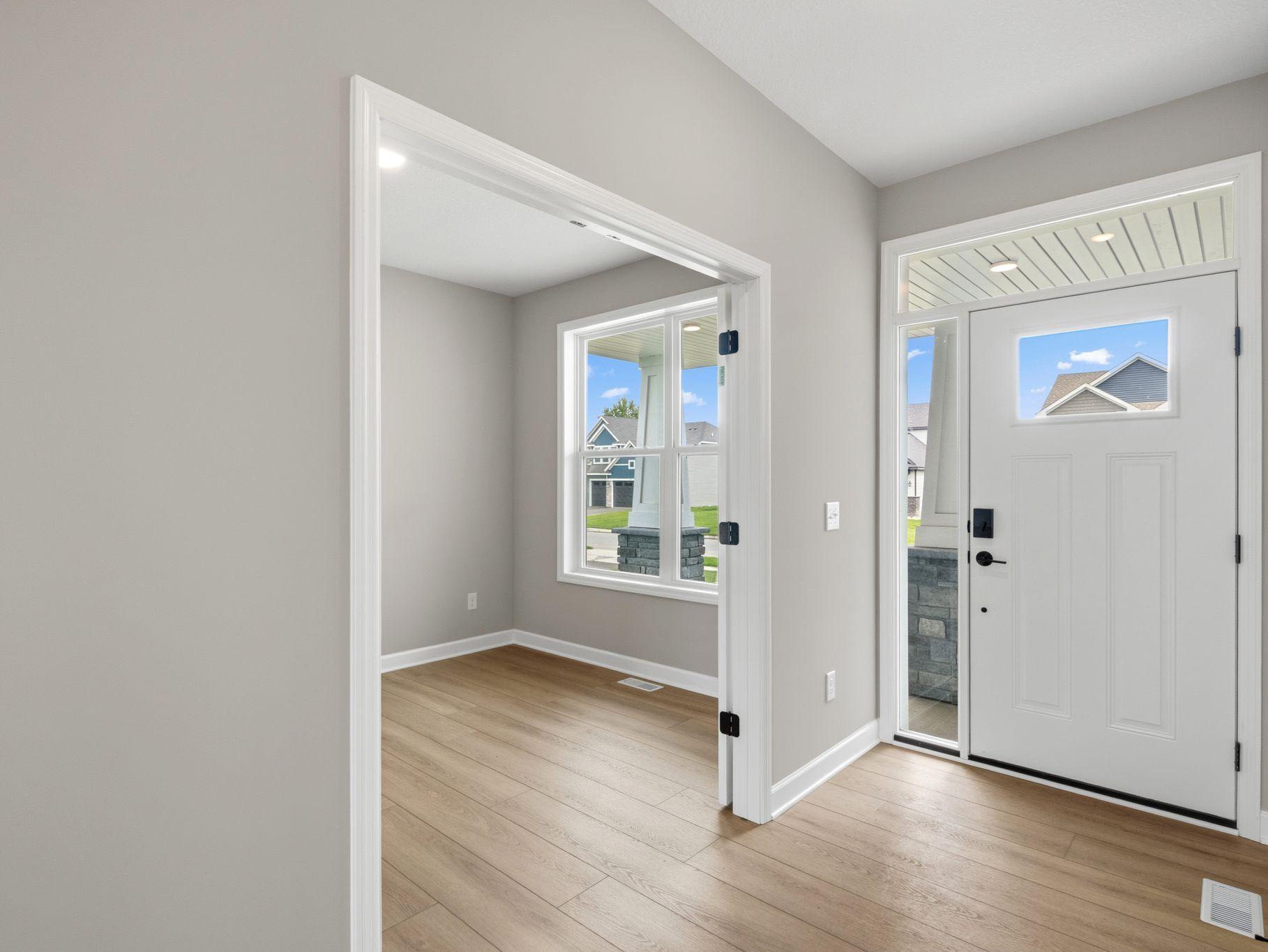 12421 Holden Way Property Photo 12