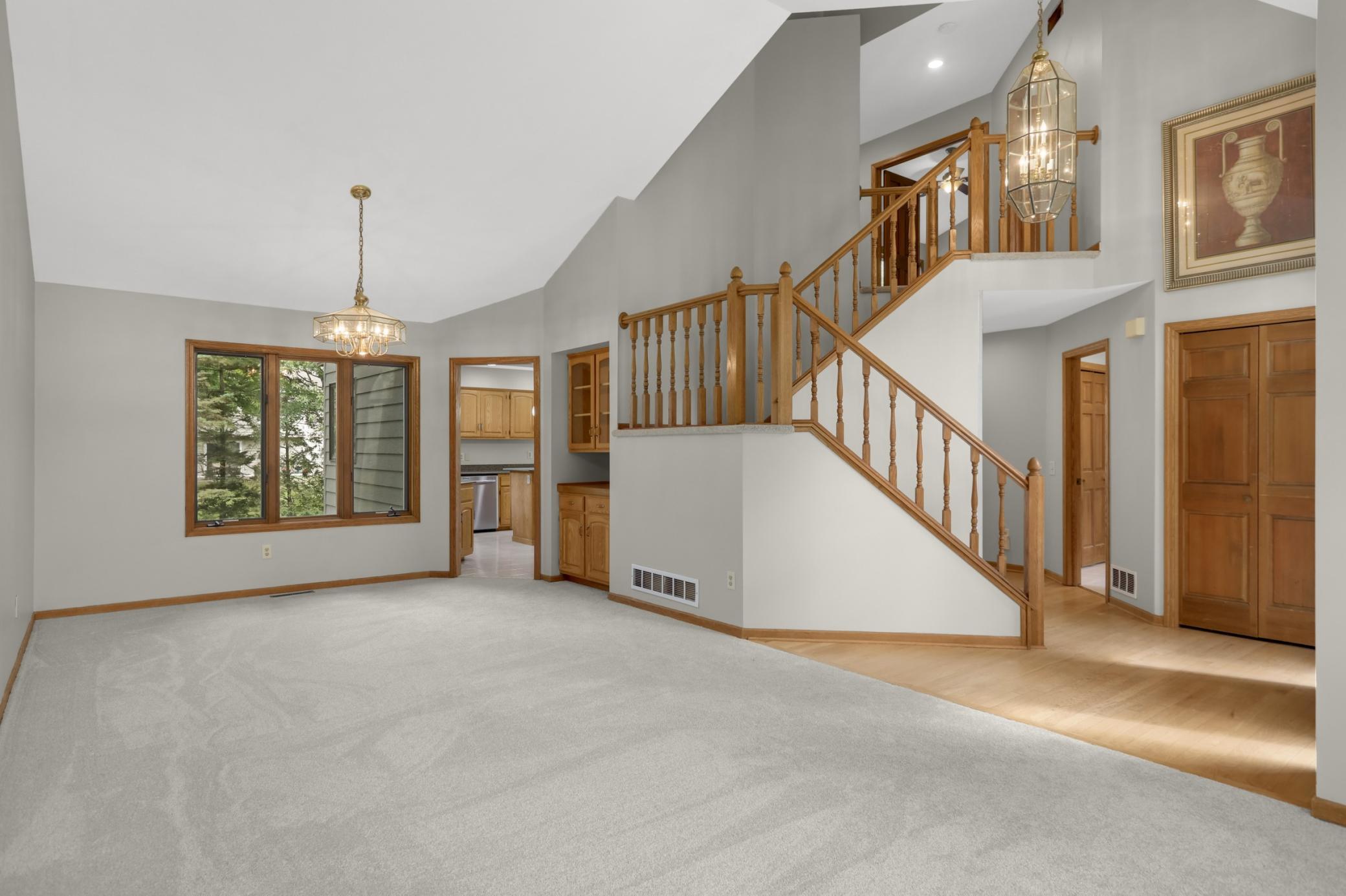 1381 Interlachen Drive Property Photo 7