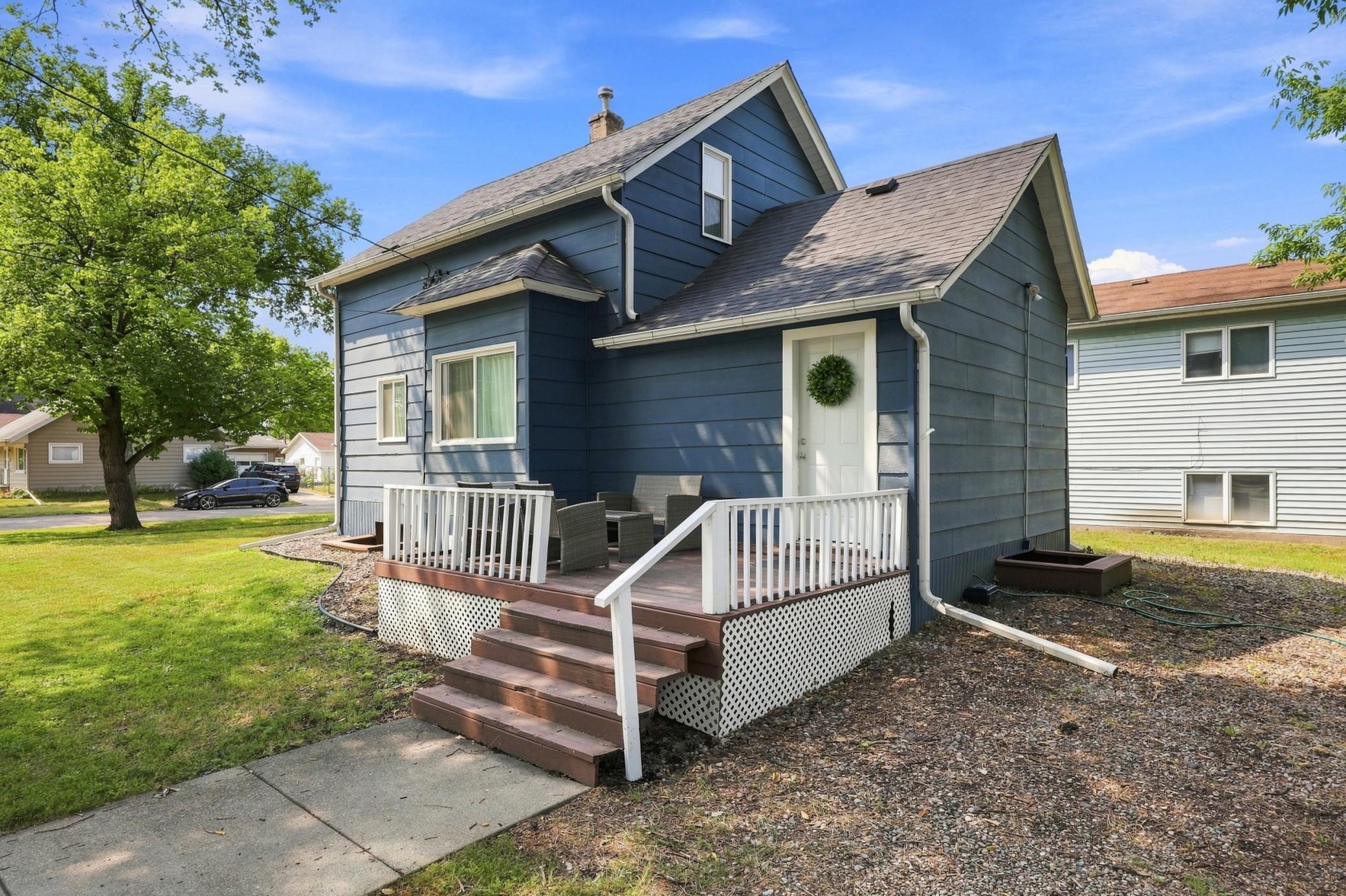 1331 10th Avenue N Property Photo 2