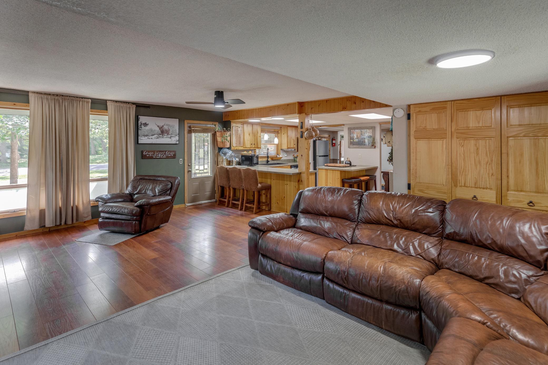 4470 Cinosam Road Property Photo 8