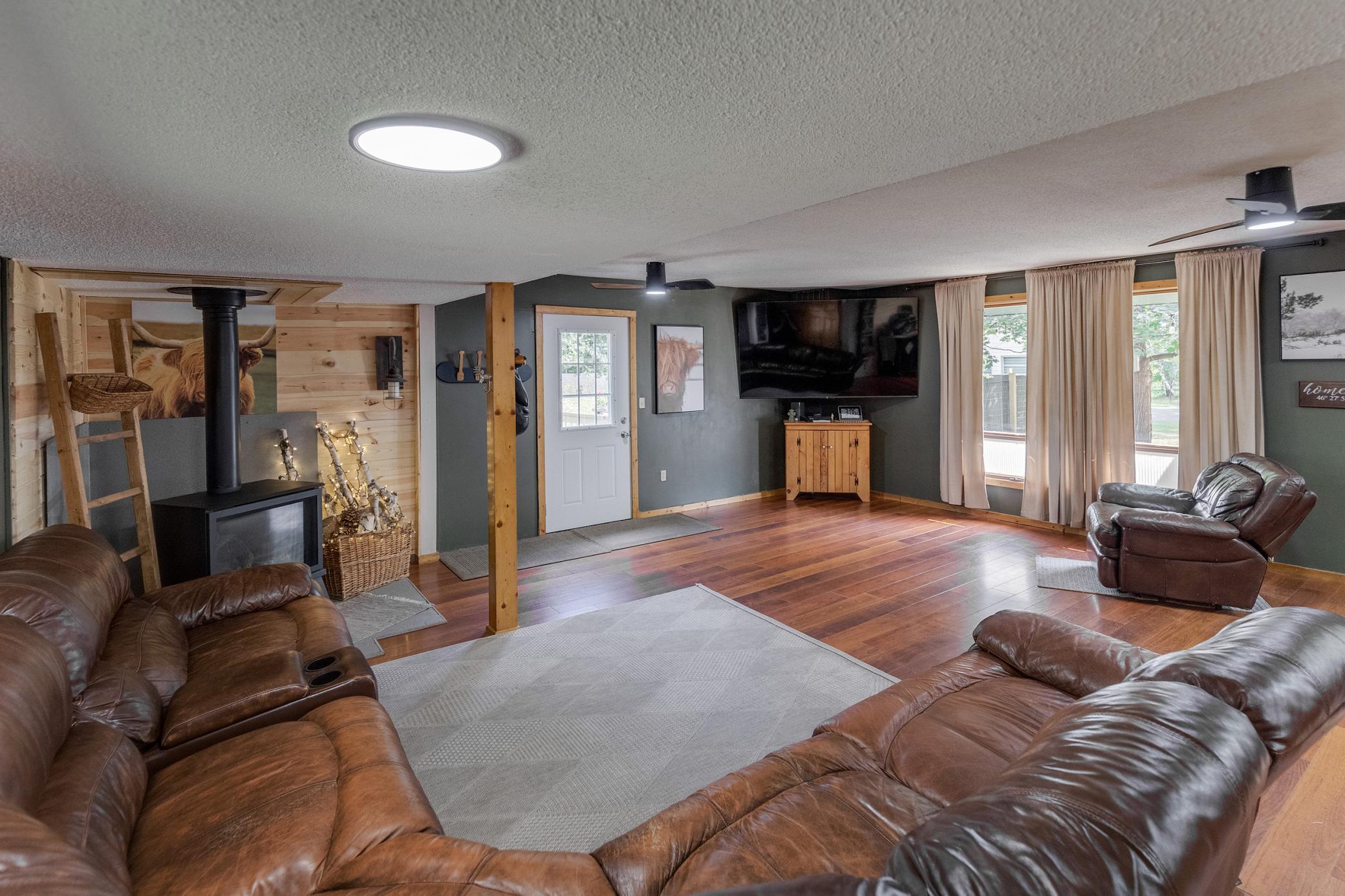 4470 Cinosam Road Property Photo 11