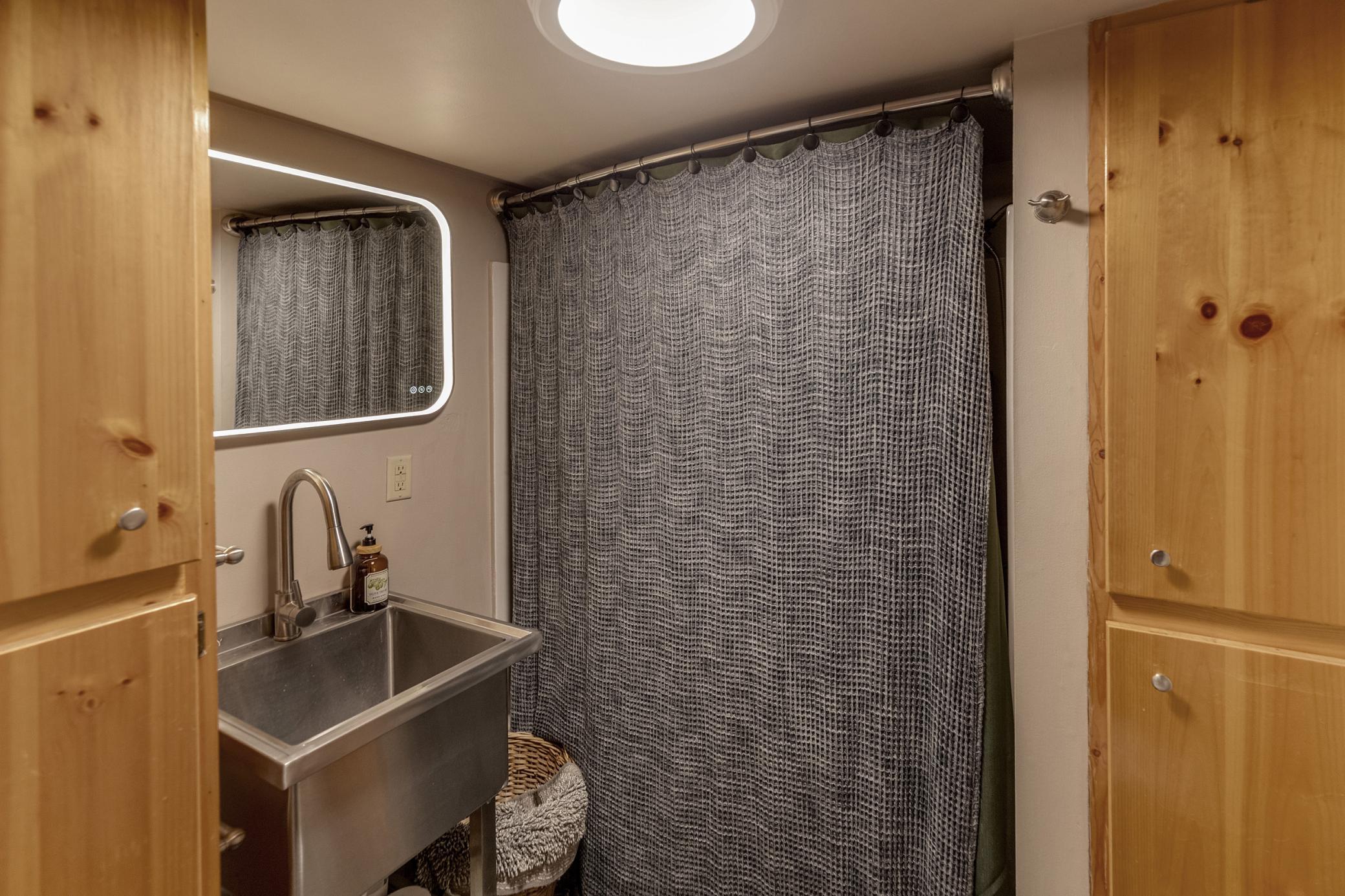 4470 Cinosam Road Property Photo 17