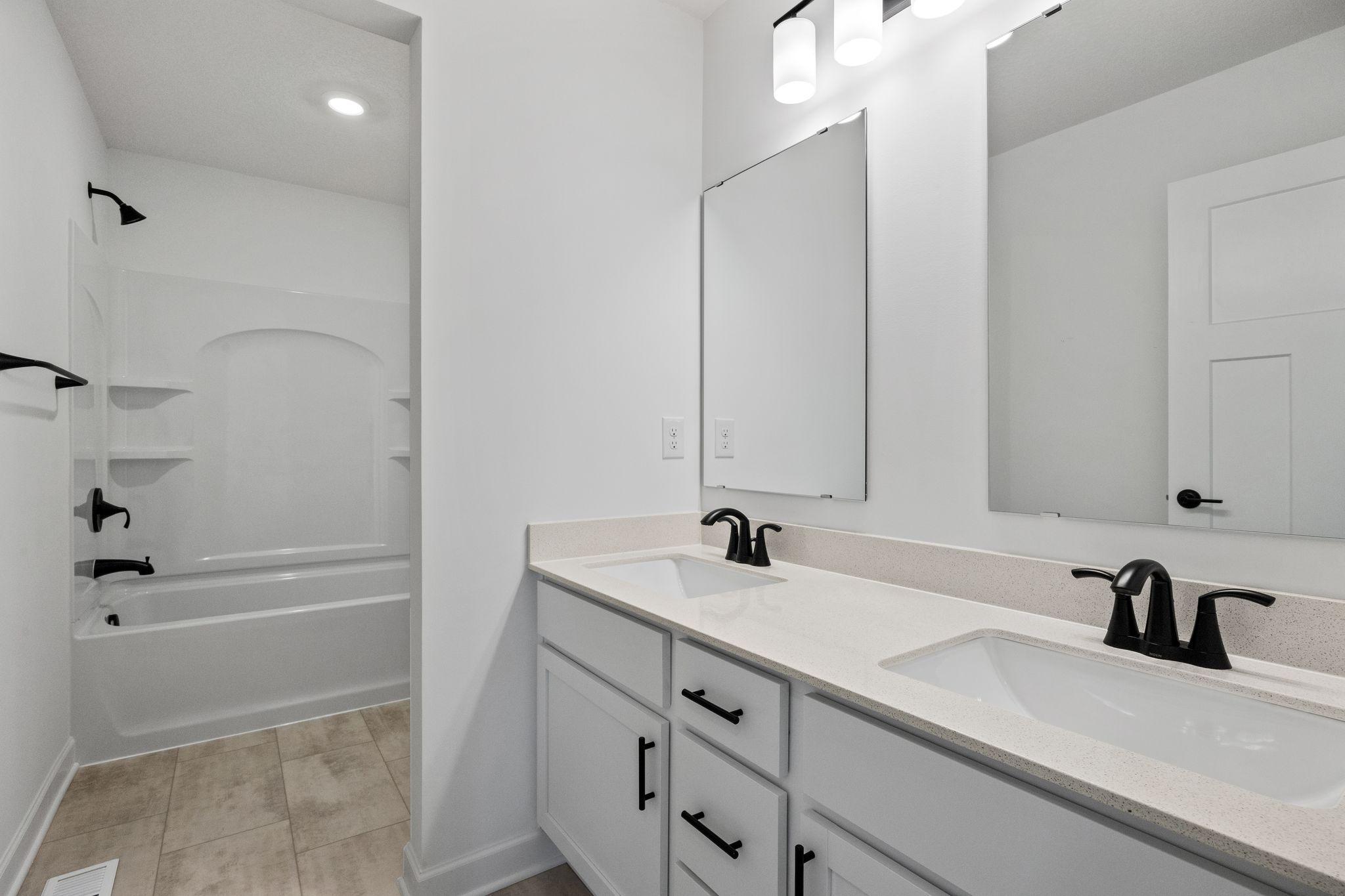 1082 Achilles Drive Property Photo 15