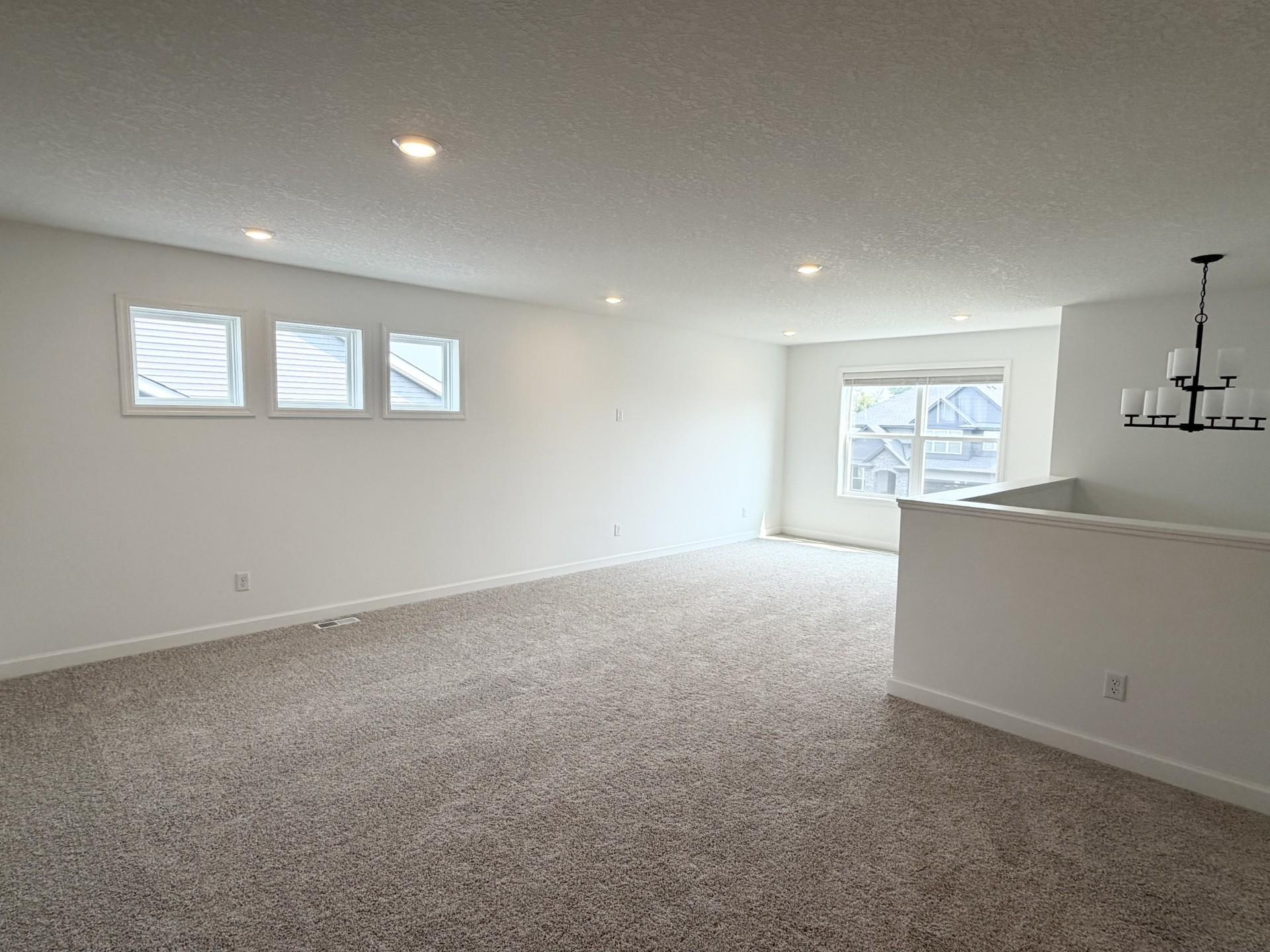 8864 Binder Way Property Photo 4