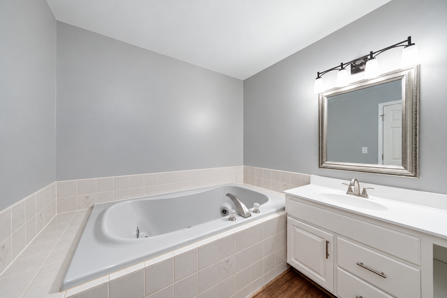 5262 Oxbow Court Property Photo 23