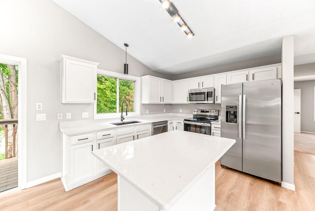 2827 18th Avenue E Property Photo 6