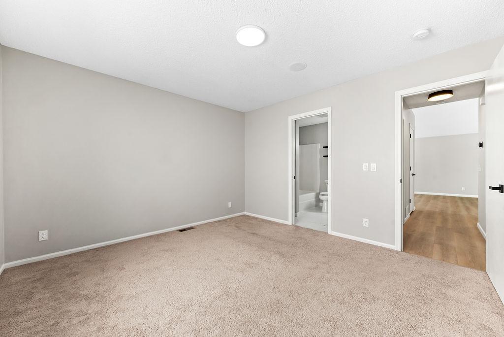 2827 18th Avenue E Property Photo 21