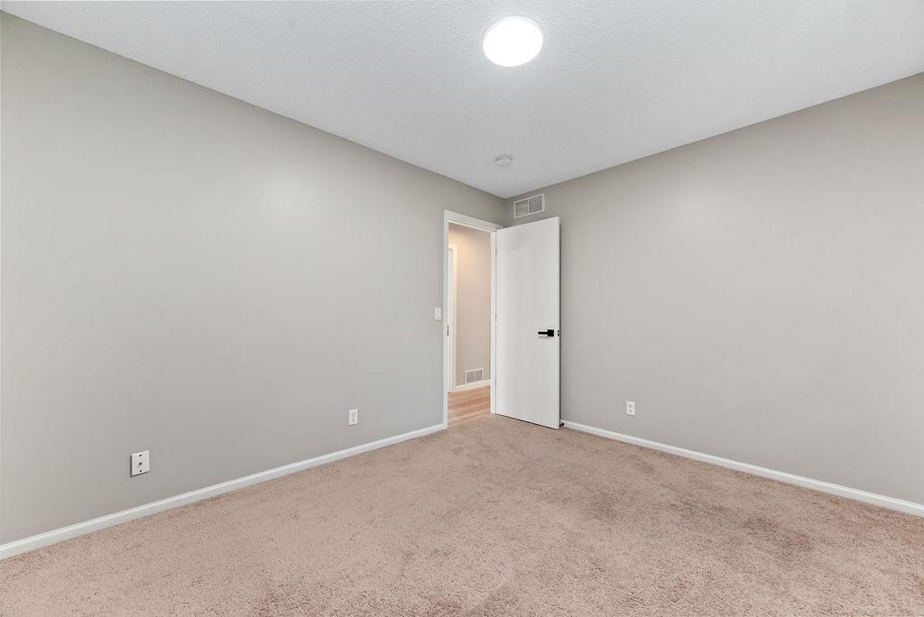 2827 18th Avenue E Property Photo 34