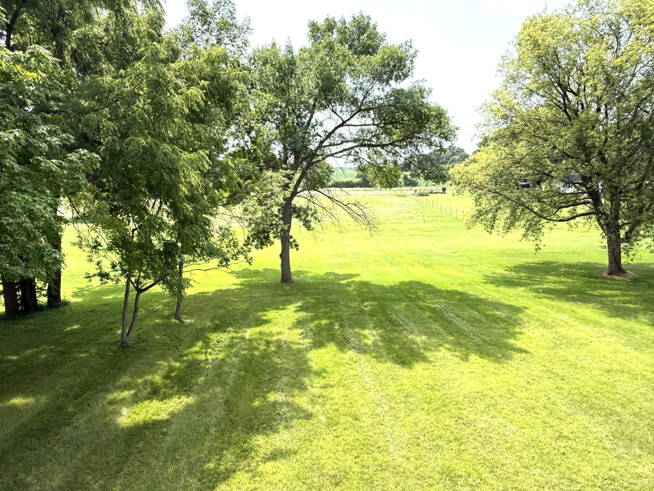 580 Simon Avenue W Property Photo 3