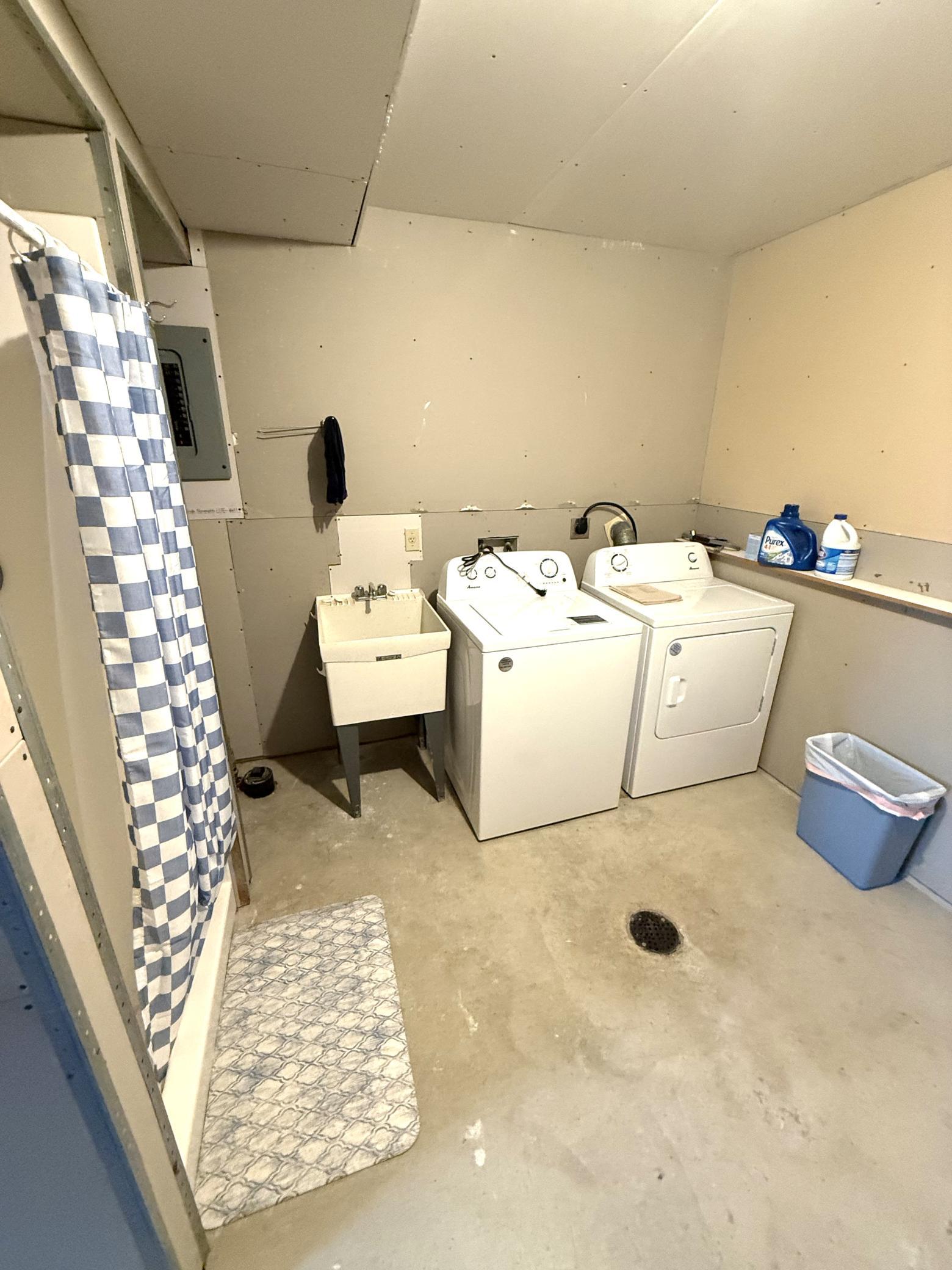 580 Simon Avenue W Property Photo 26