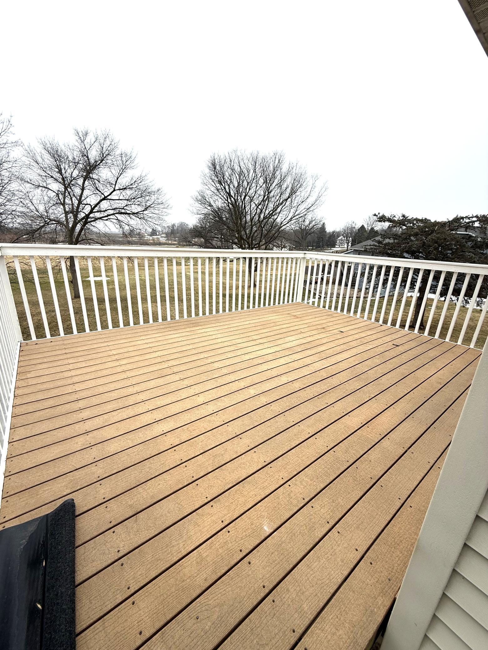 580 Simon Avenue W Property Photo 29