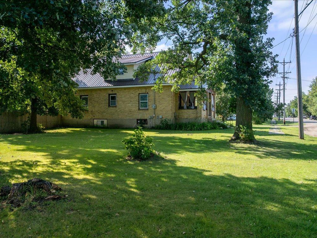 110 Central Avenue N Property Photo 5